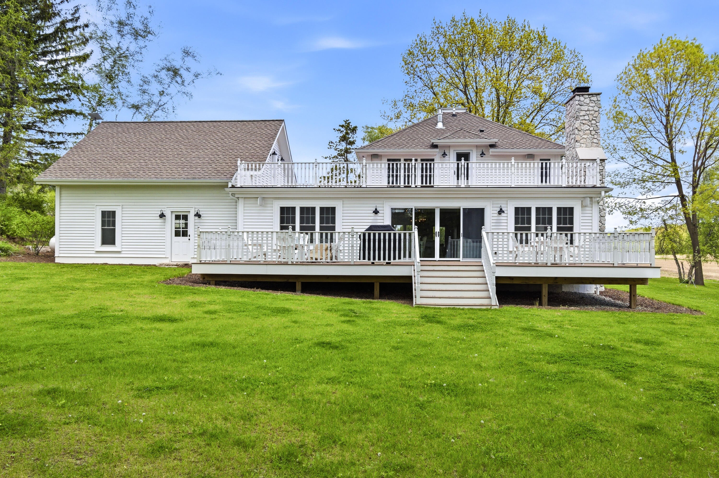 Reeseville, Wisconsin, 53579, United States, 3 Bedrooms Bedrooms, ,4 BathroomsBathrooms,Residential,Active,2052087