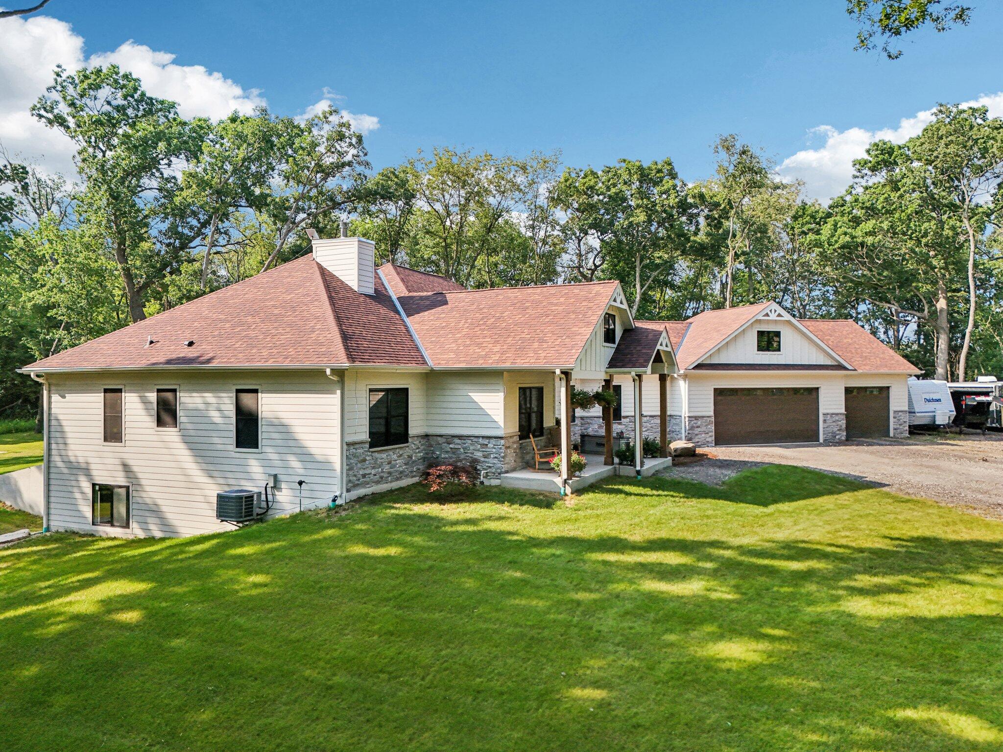 Burlington, Wisconsin, 53105, United States, 4 Bedrooms Bedrooms, ,3 BathroomsBathrooms,Residential,Active,1909856