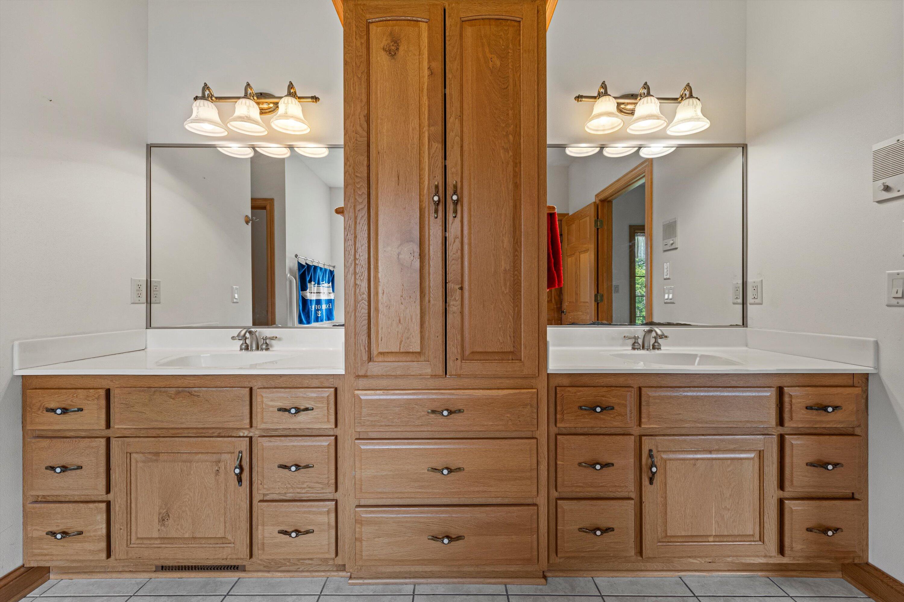 Big Bend, Wisconsin, 53103, United States, 4 Bedrooms Bedrooms, ,3 BathroomsBathrooms,Residential,Active,1909666