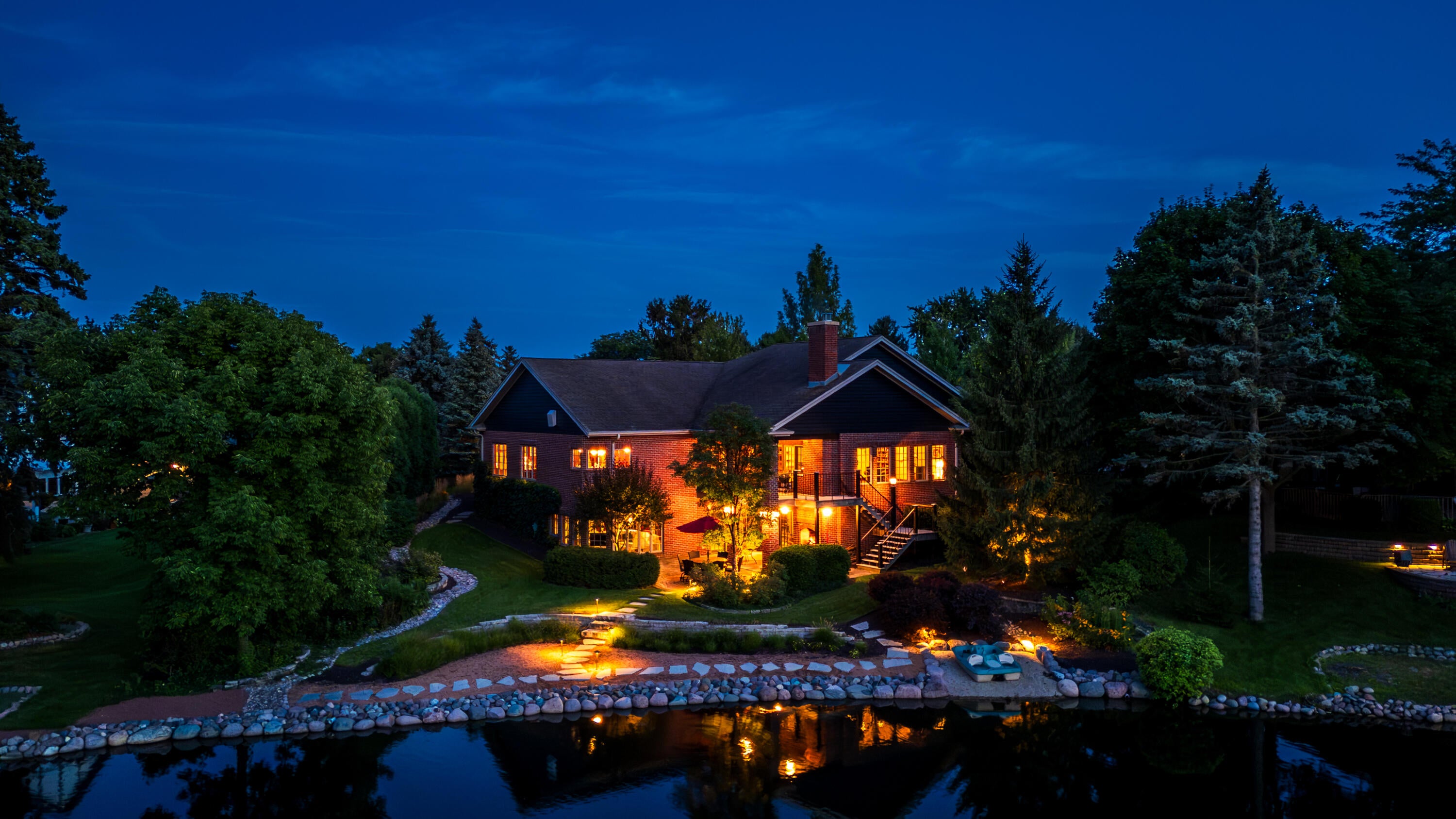 Mount Pleasant, Wisconsin, 53405, United States, 4 Bedrooms Bedrooms, ,6 BathroomsBathrooms,Residential,Active,1909907