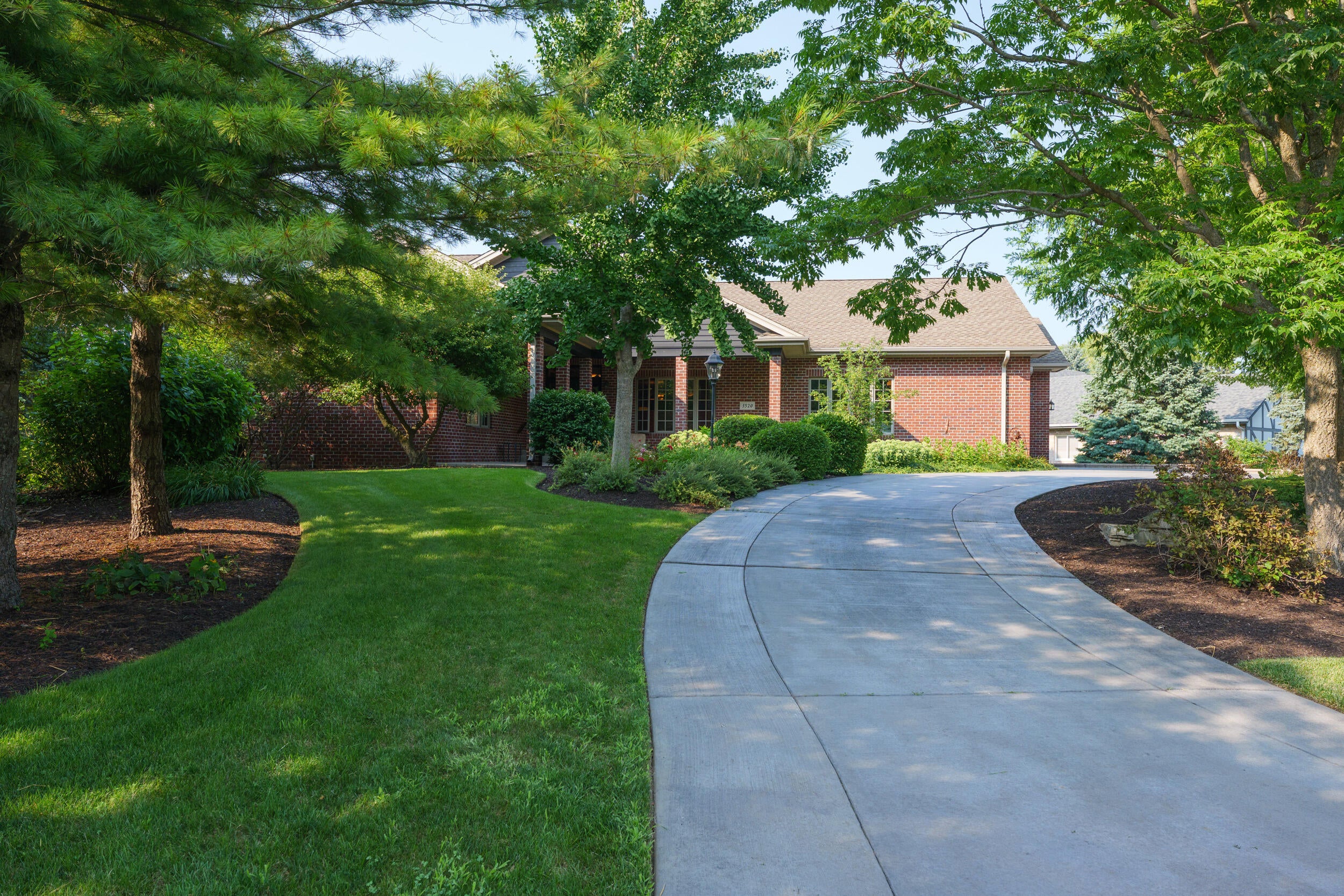 Mount Pleasant, Wisconsin, 53405, United States, 4 Bedrooms Bedrooms, ,6 BathroomsBathrooms,Residential,Active,1909907