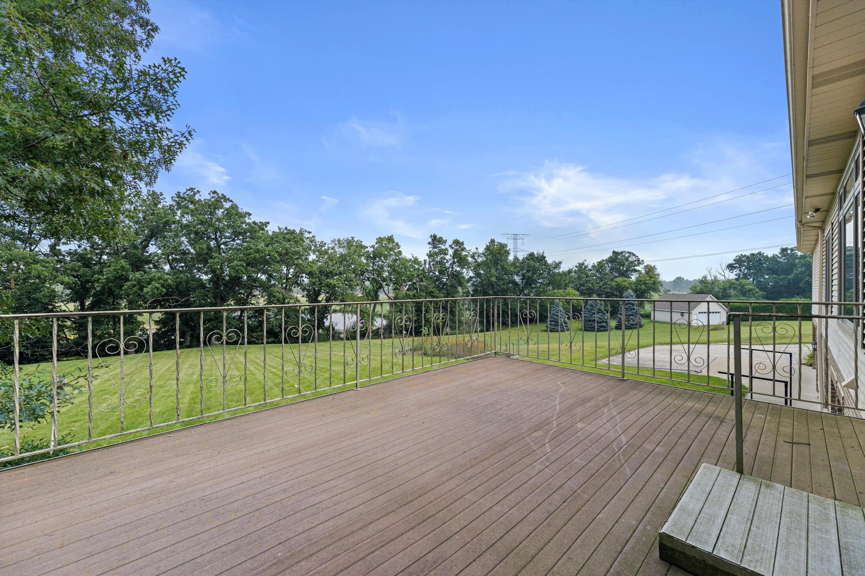 Big Bend, Wisconsin, 53103, United States, 4 Bedrooms Bedrooms, ,3 BathroomsBathrooms,Residential,Active,1909666