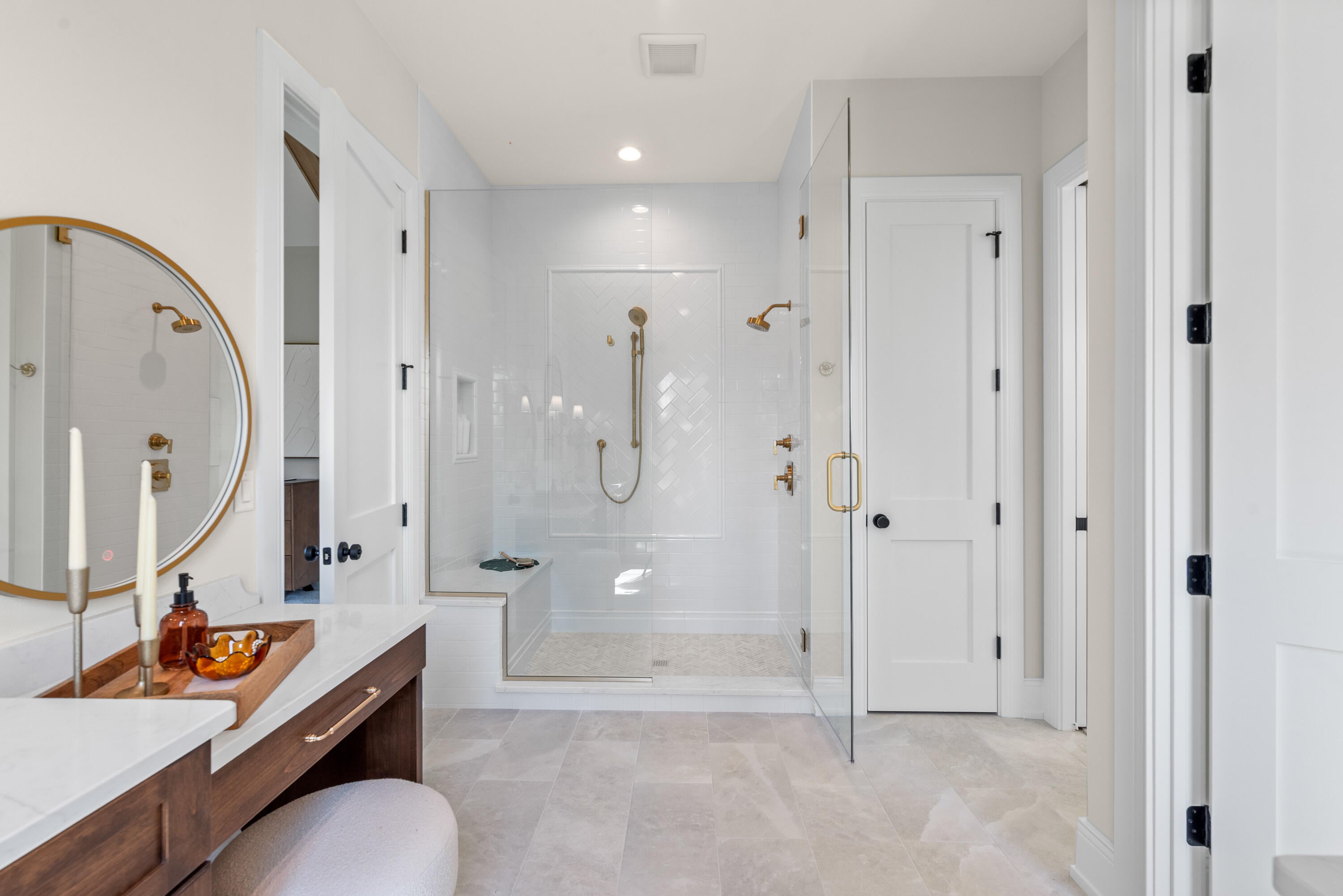 Mequon, Wisconsin, 53097, United States, 5 Bedrooms Bedrooms, ,5 BathroomsBathrooms,Residential,Active,1893229