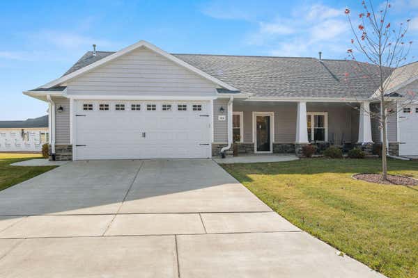 425 MAPLE LEAF CT, MANITOWOC, WI 54220 - Image 1