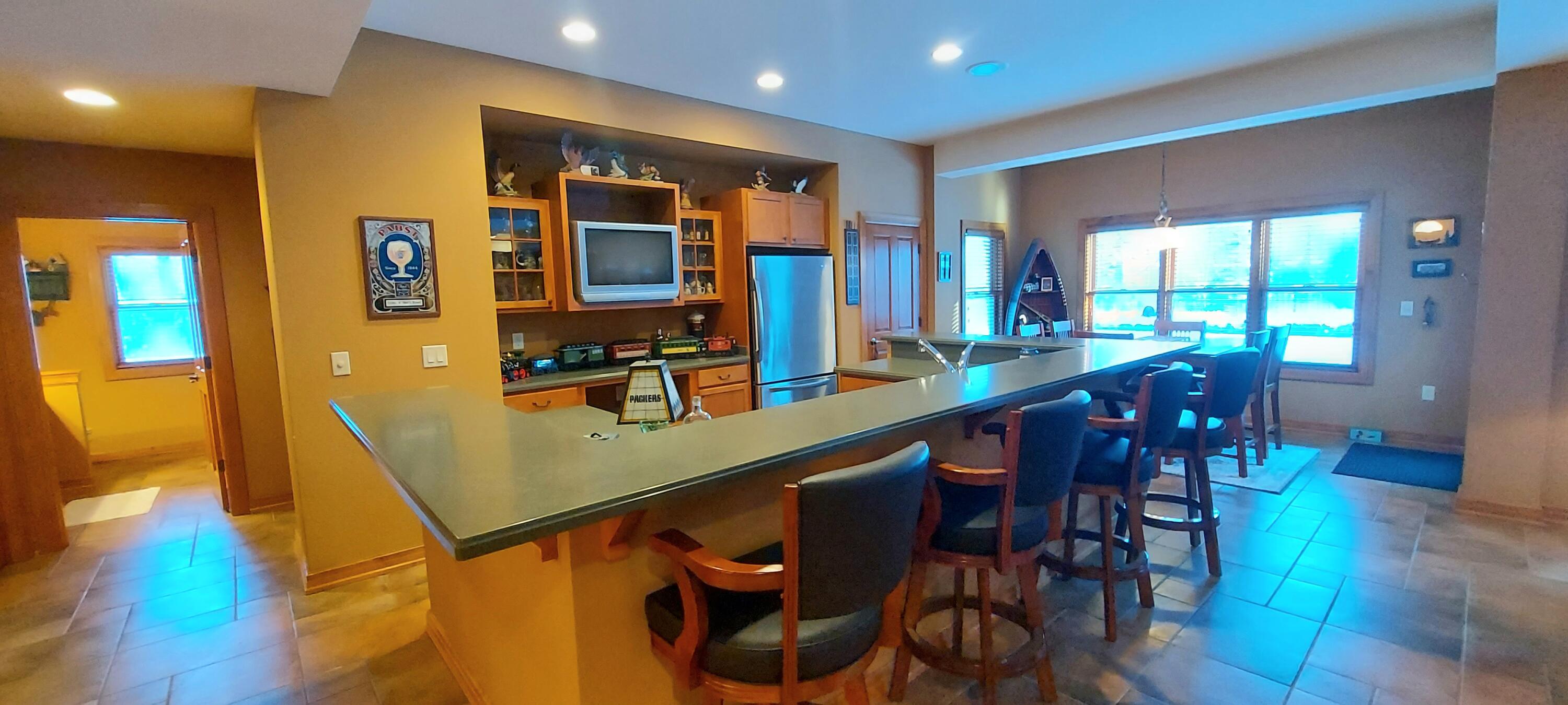 Slinger, Wisconsin, 53086, United States, 5 Bedrooms Bedrooms, ,4 BathroomsBathrooms,Residential,Active,2011435