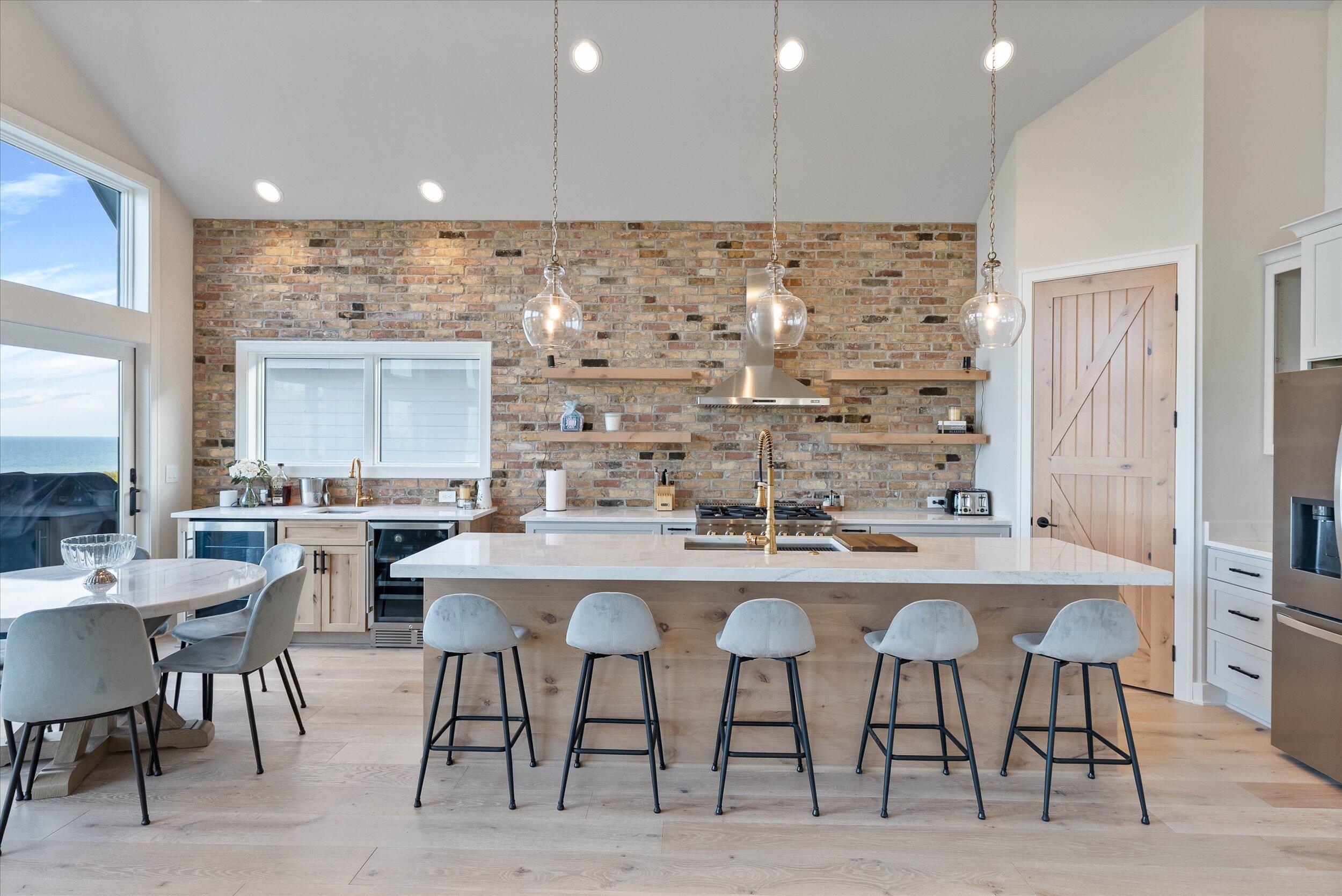 Port Washington, Wisconsin, 53074, United States, 4 Bedrooms Bedrooms, ,3 BathroomsBathrooms,Residential,Active,1954036