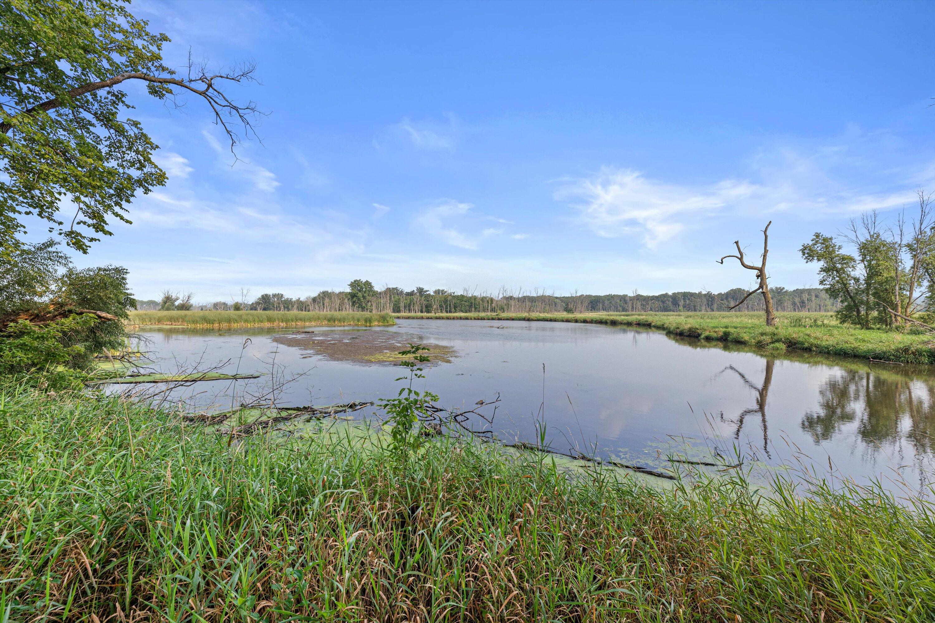 Big Bend, Wisconsin, 53103, United States, 4 Bedrooms Bedrooms, ,3 BathroomsBathrooms,Residential,Active,1909666