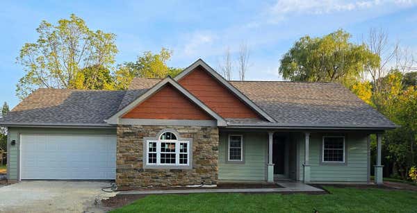 1255 WESTWOOD DR, GRAFTON, WI 53024 - Image 1