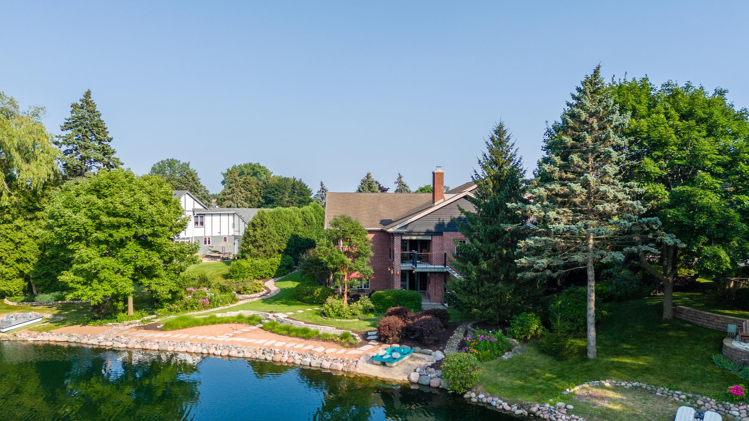 Mount Pleasant, Wisconsin, 53405, United States, 4 Bedrooms Bedrooms, ,6 BathroomsBathrooms,Residential,Active,1909907