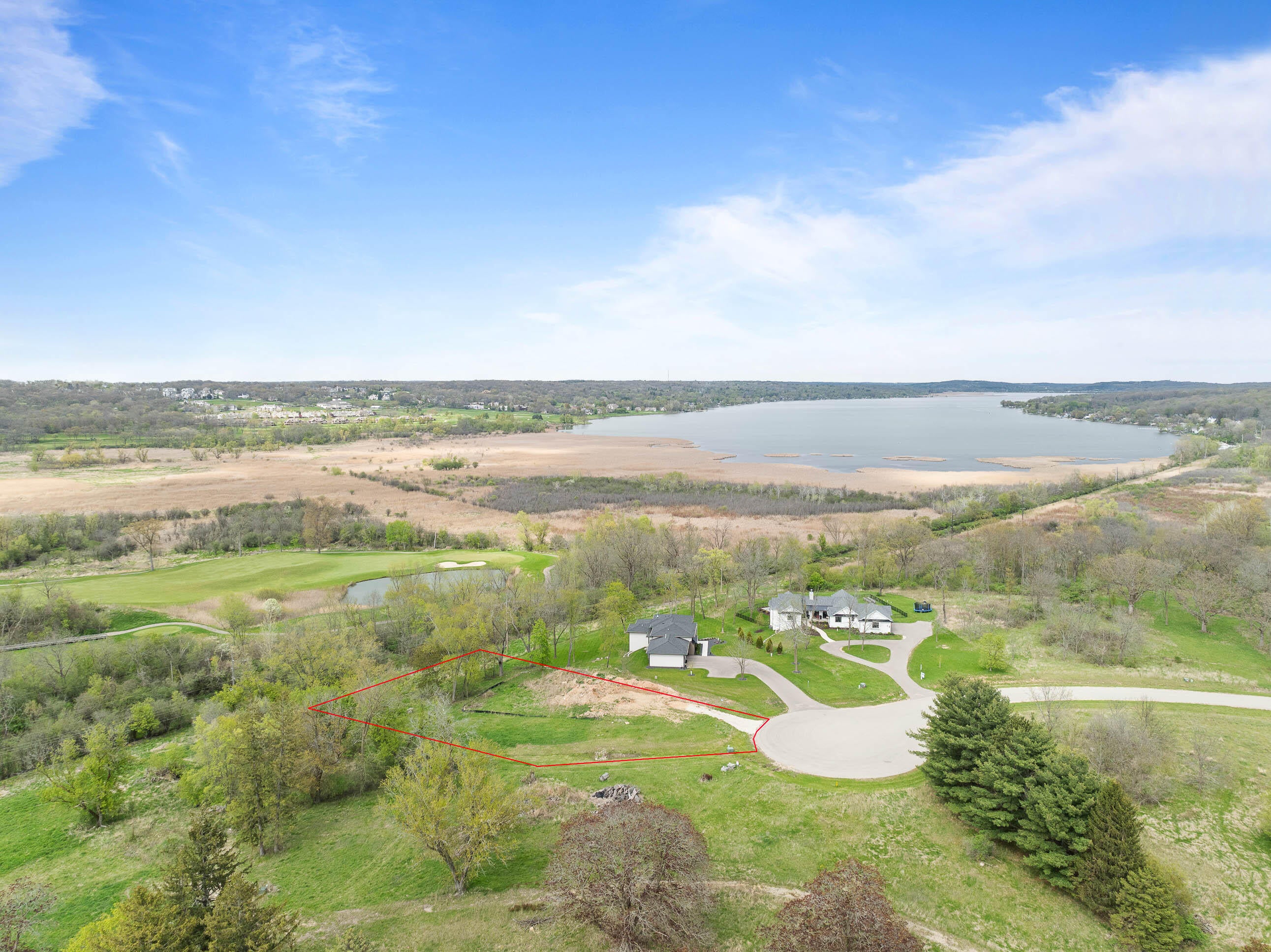 Lake Geneva, Wisconsin, 53147, United States, 4 Bedrooms Bedrooms, ,5 BathroomsBathrooms,Residential,Active,1941382