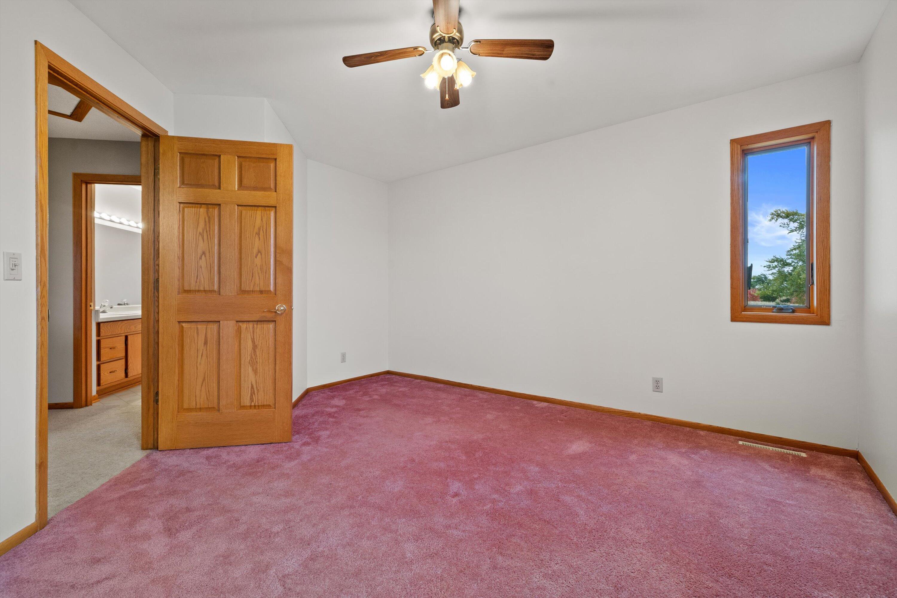 East Troy, Wisconsin, 53120, United States, 4 Bedrooms Bedrooms, ,3 BathroomsBathrooms,Residential,Active,1969679