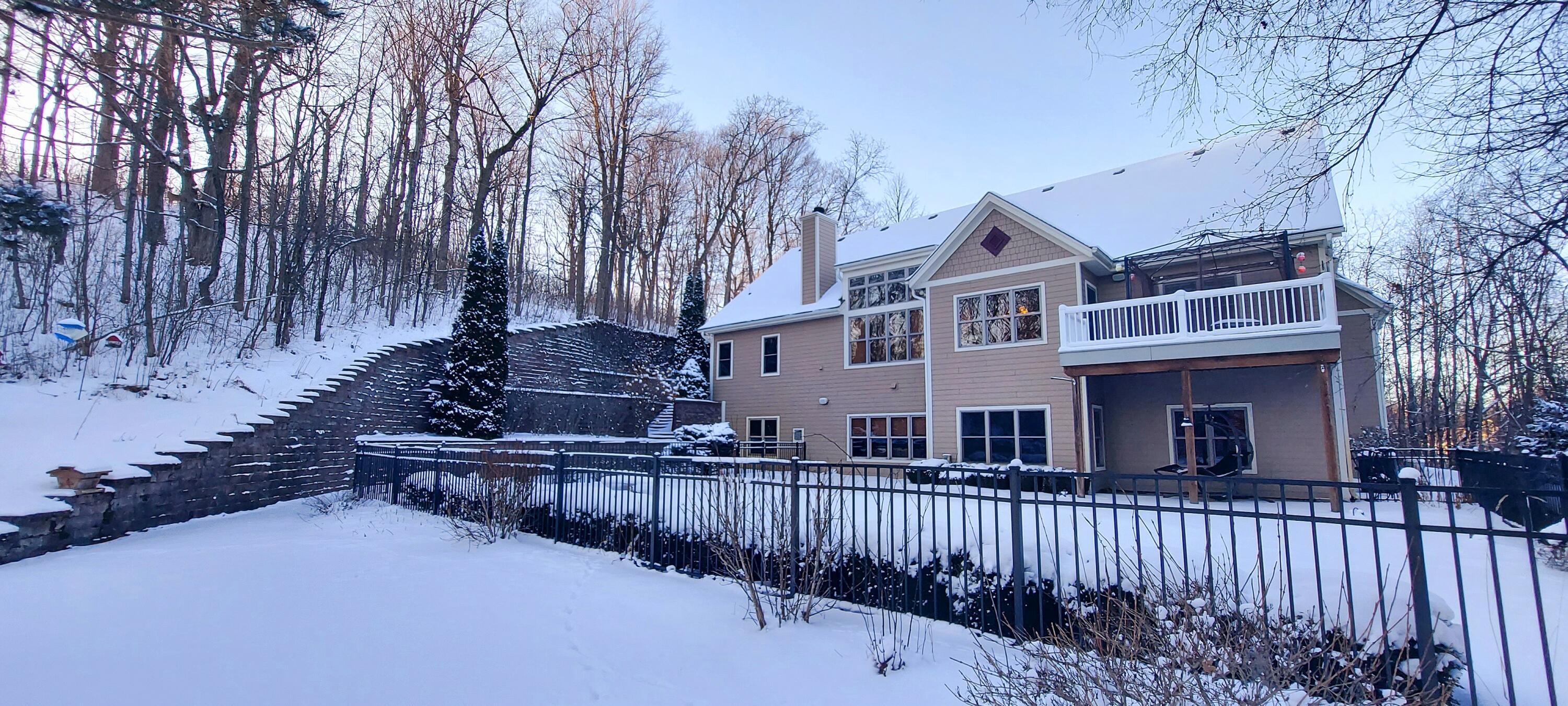 Slinger, Wisconsin, 53086, United States, 5 Bedrooms Bedrooms, ,4 BathroomsBathrooms,Residential,Active,2011435