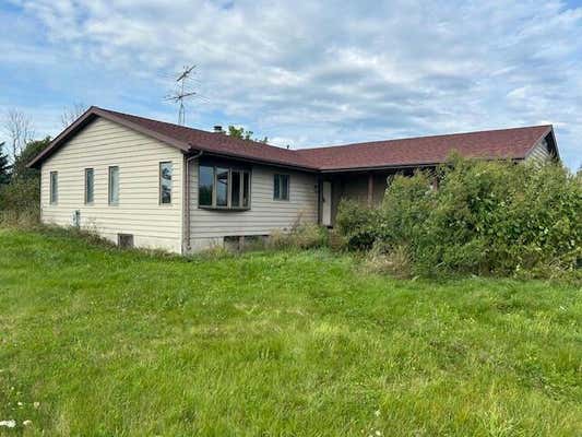 W1946 GARTON RD, SHEBOYGAN, WI 53083 - Image 1