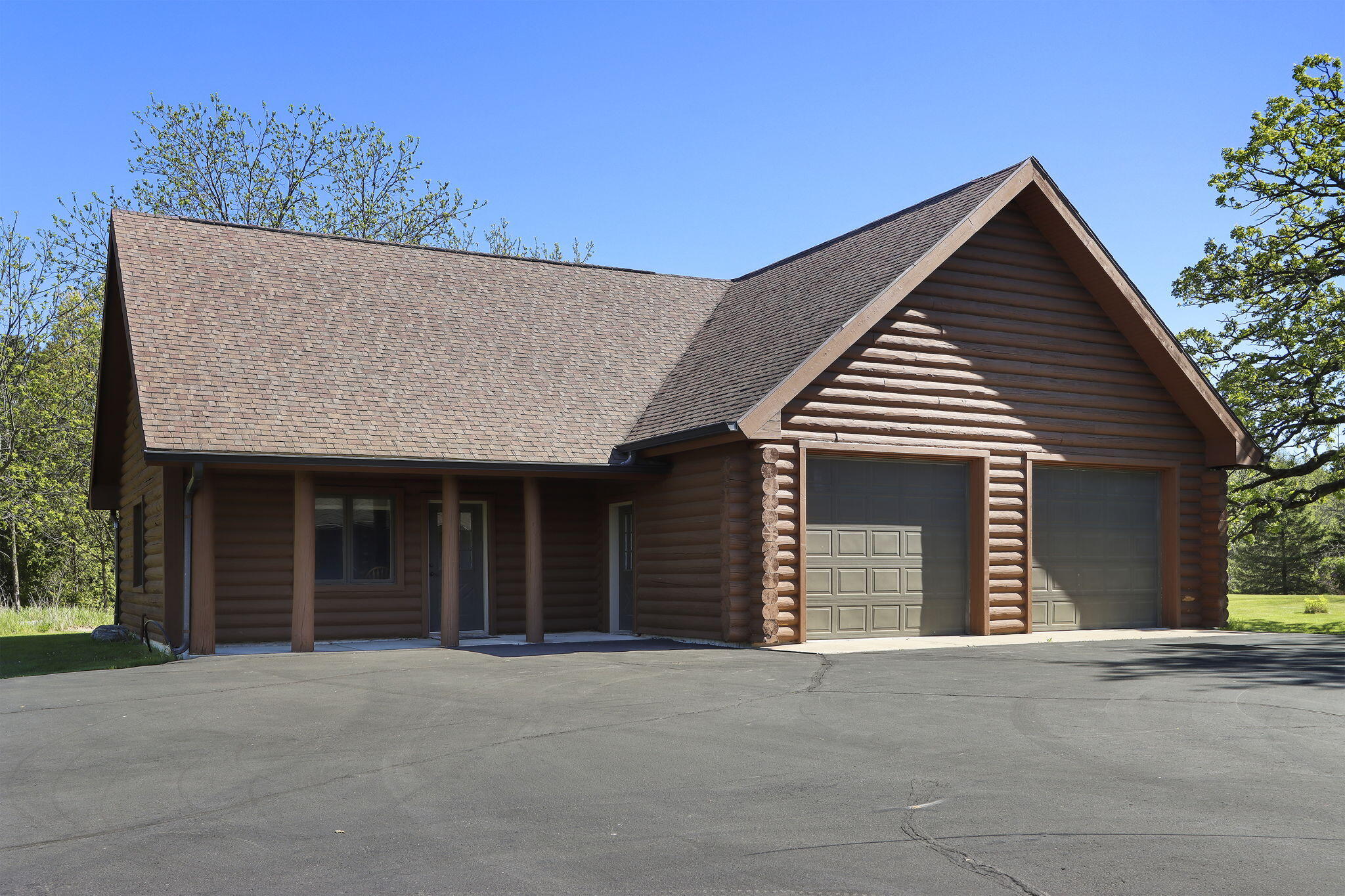 Burlington, Wisconsin, 53105, United States, 5 Bedrooms Bedrooms, ,5 BathroomsBathrooms,Residential,Active,2052088