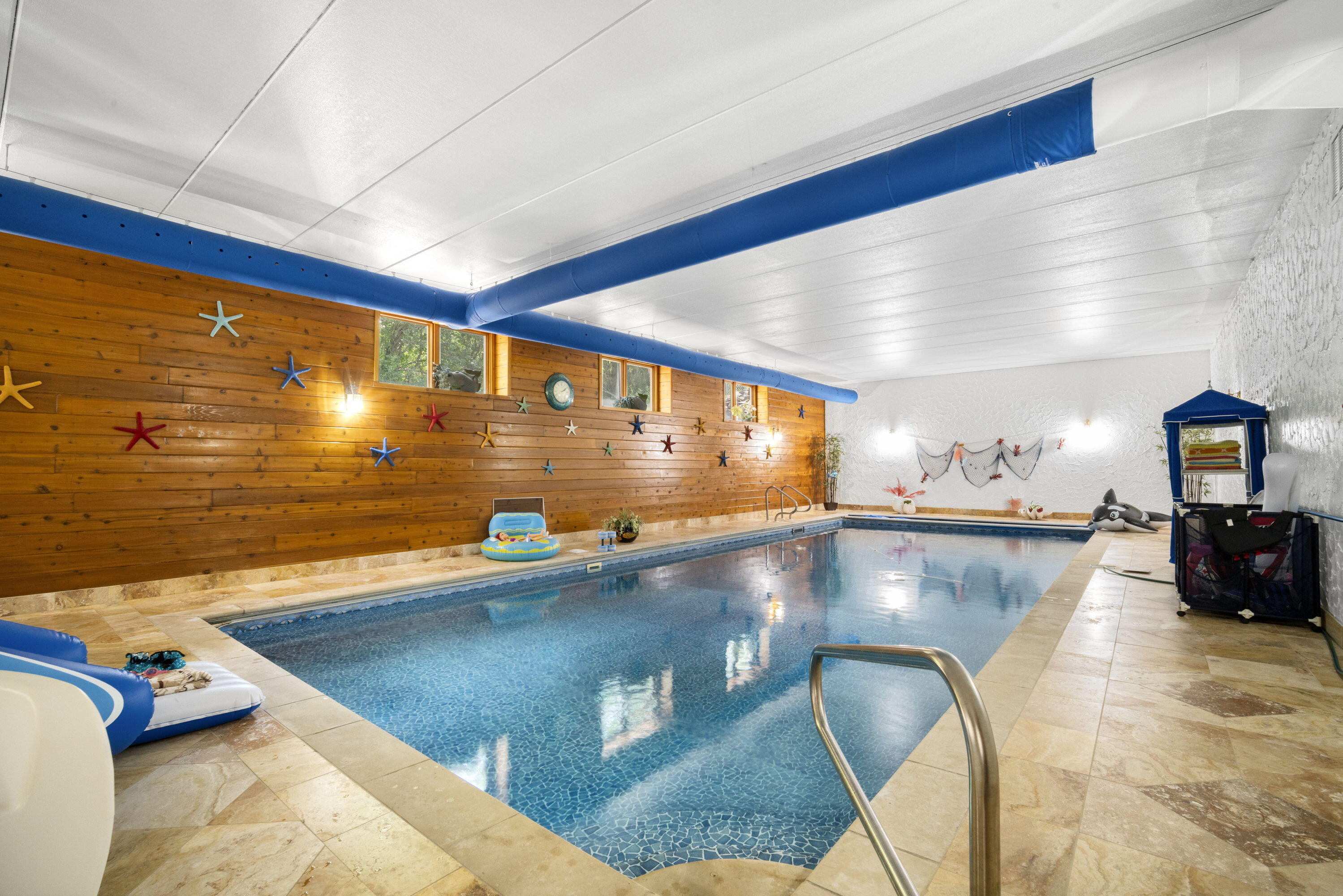 River Hills, Wisconsin, 53217, United States, 5 Bedrooms Bedrooms, ,7 BathroomsBathrooms,Residential,Active,1892391