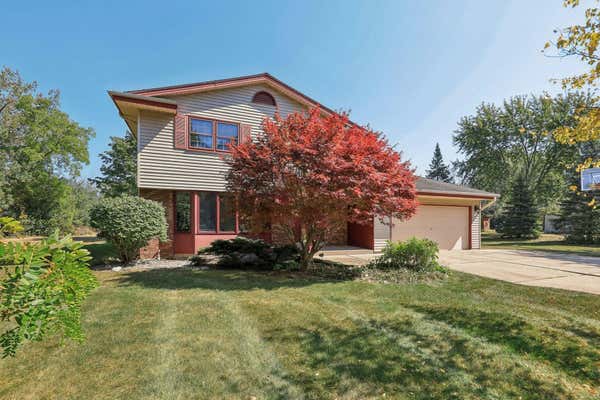 11404 N COUNTRY VIEW DR, MEQUON, WI 53092 - Image 1