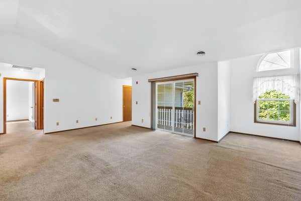 6205 S CREEKSIDE DR APT 7, CUDAHY, WI 53110 - Image 1