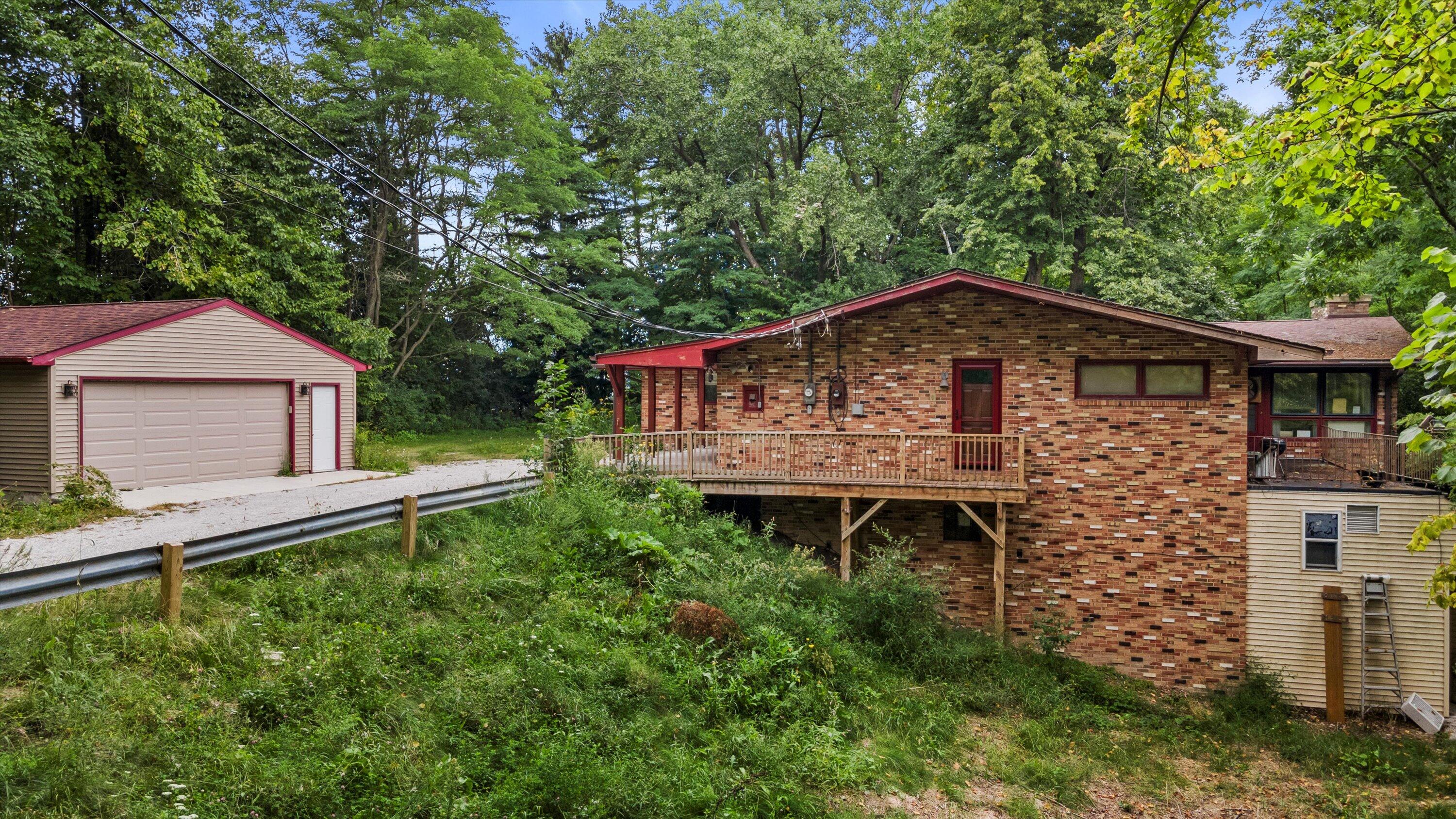 Racine, Wisconsin, 53402, United States, 3 Bedrooms Bedrooms, ,2 BathroomsBathrooms,Residential,Active,1985849