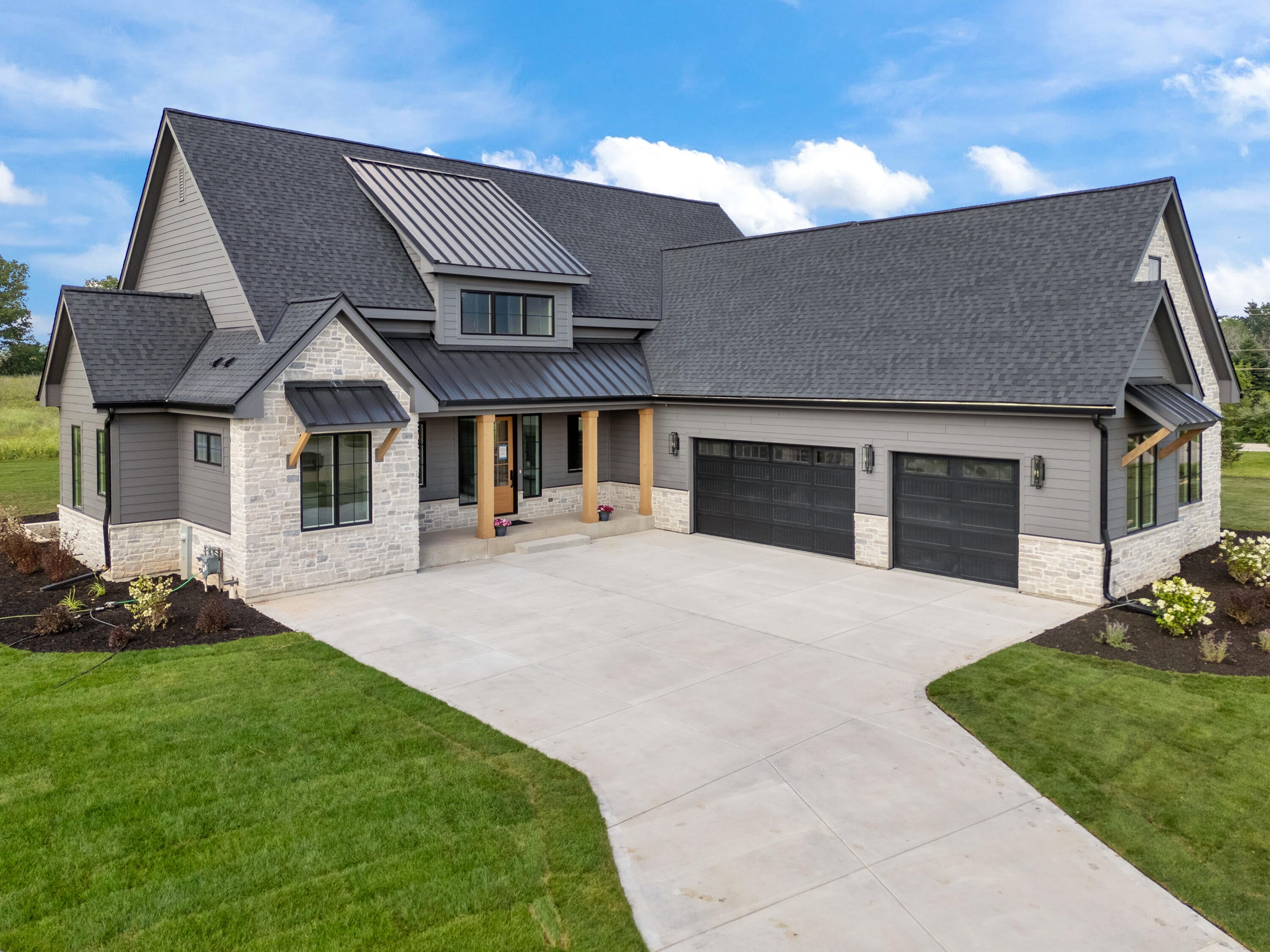 Mequon, Wisconsin, 53097, United States, 5 Bedrooms Bedrooms, ,5 BathroomsBathrooms,Residential,Active,1893229 Mequon, Wisconsin, 53097, United States, 5 Bedrooms Bedrooms, ,5 BathroomsBathrooms,Residential,Active,1893229