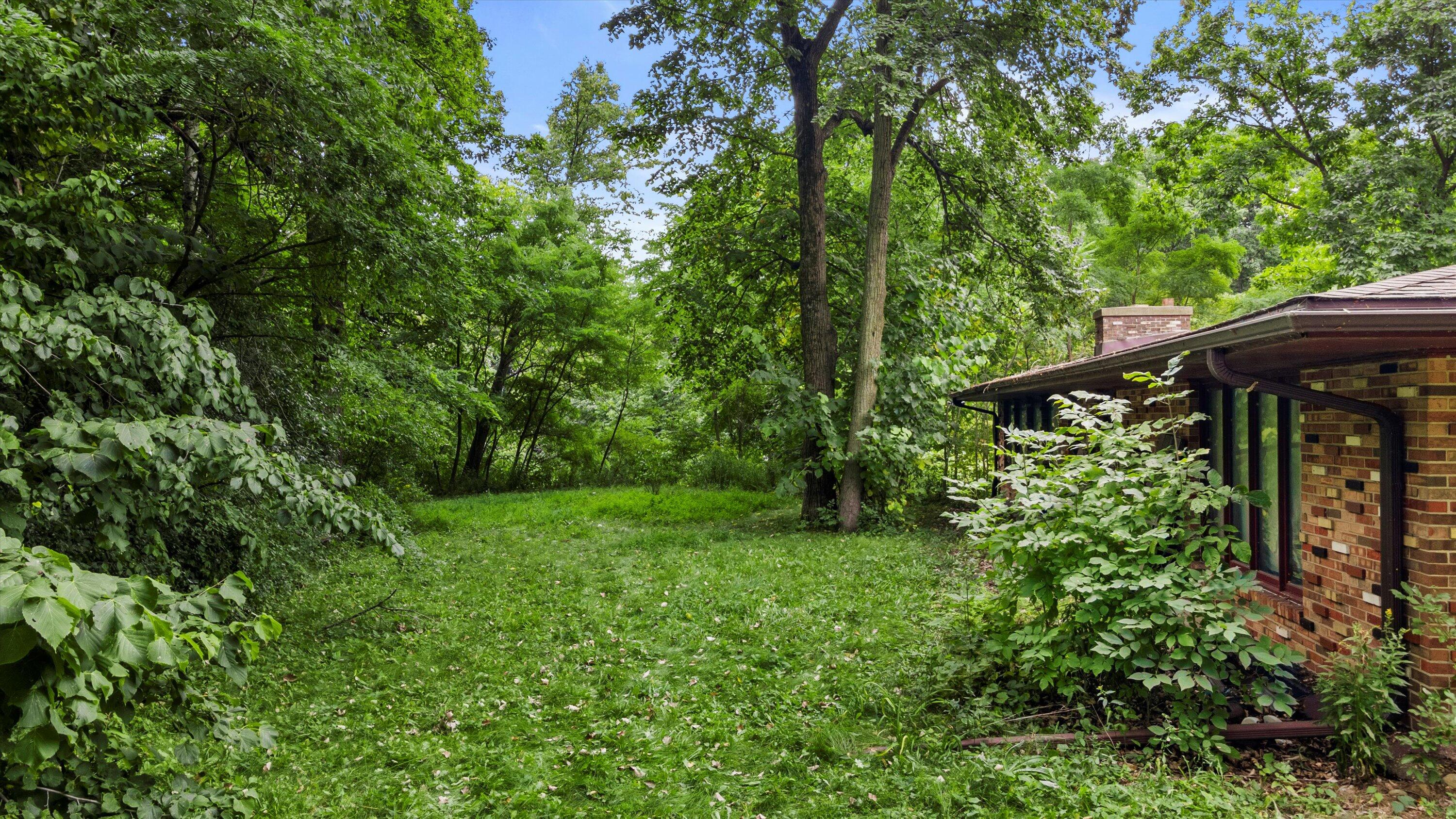 Racine, Wisconsin, 53402, United States, 3 Bedrooms Bedrooms, ,2 BathroomsBathrooms,Residential,Active,1985849