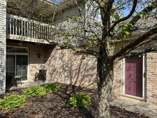 210 W OAK LEAF DR UNIT 8, OAK CREEK, WI 53154 - Image 1