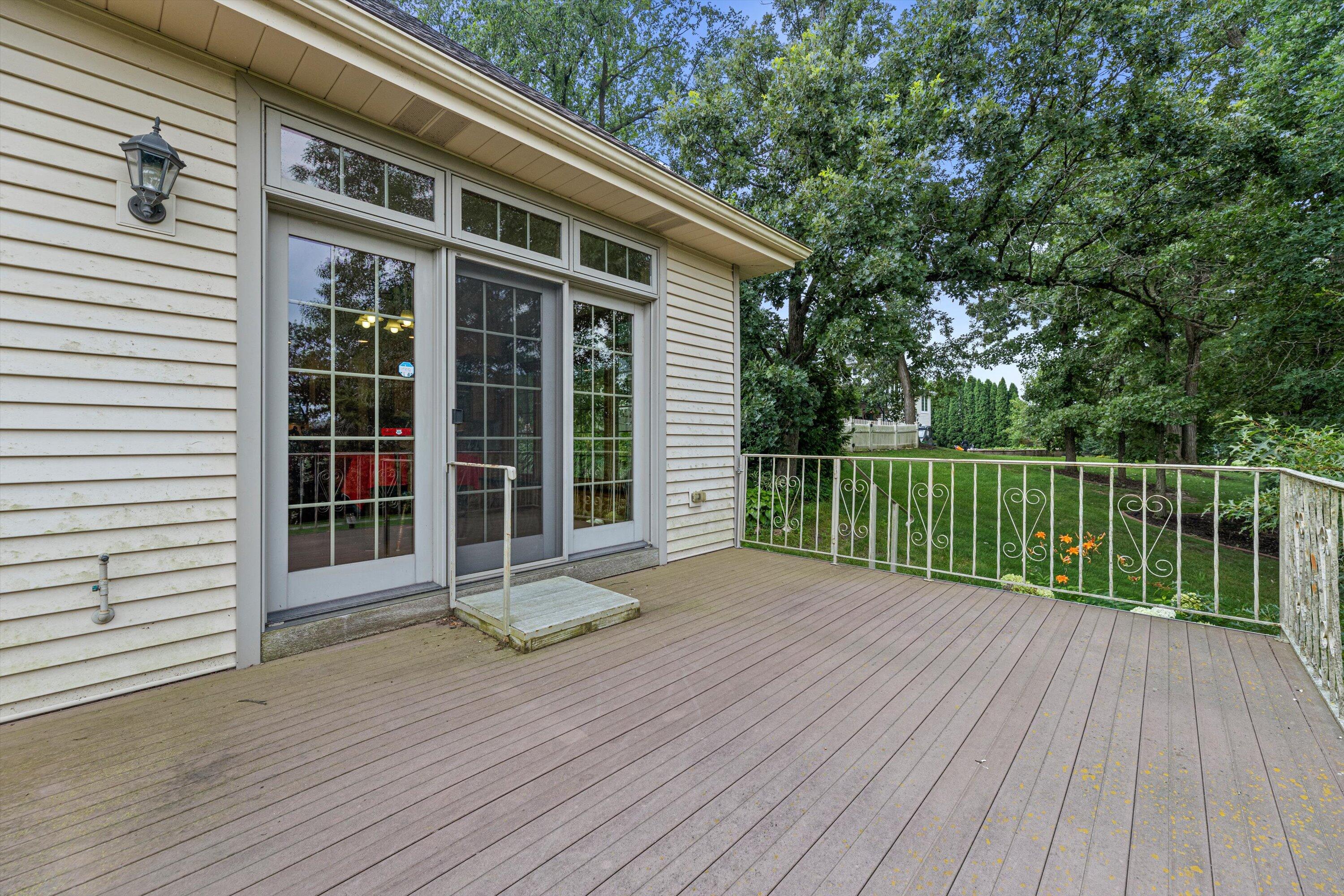 Big Bend, Wisconsin, 53103, United States, 4 Bedrooms Bedrooms, ,3 BathroomsBathrooms,Residential,Active,1909666