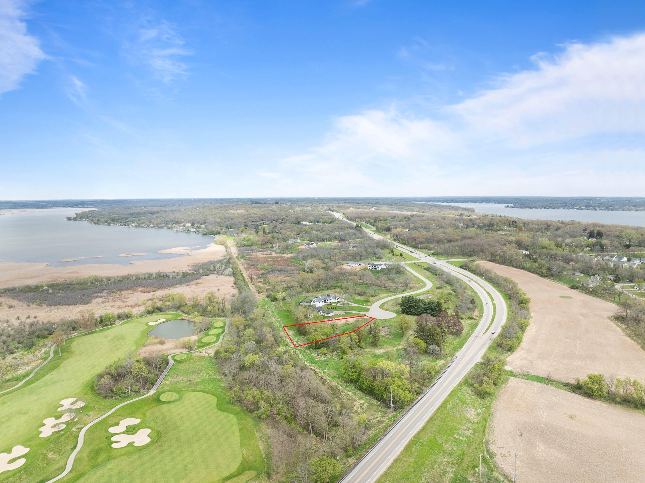 Lake Geneva, Wisconsin, 53147, United States, 4 Bedrooms Bedrooms, ,5 BathroomsBathrooms,Residential,Active,1941382