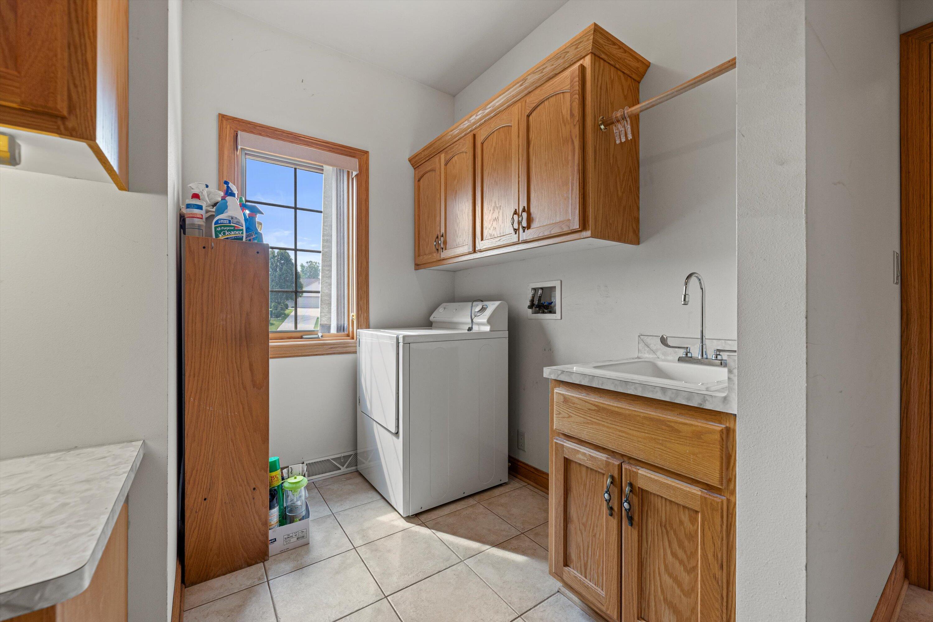 Big Bend, Wisconsin, 53103, United States, 4 Bedrooms Bedrooms, ,3 BathroomsBathrooms,Residential,Active,1909666