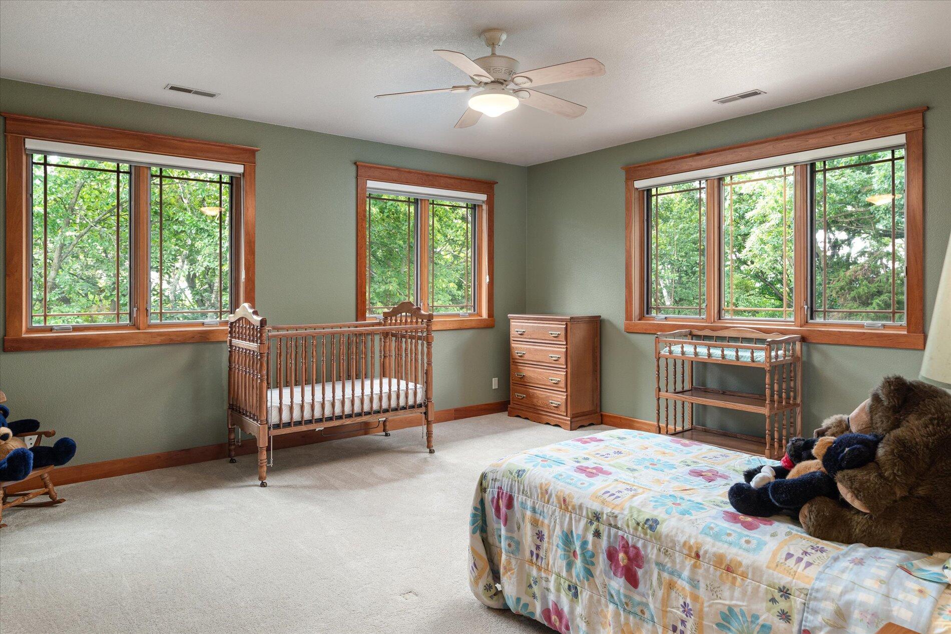 Onalaska, Wisconsin, 54650, United States, ,5 BathroomsBathrooms,Residential,Active,1808207