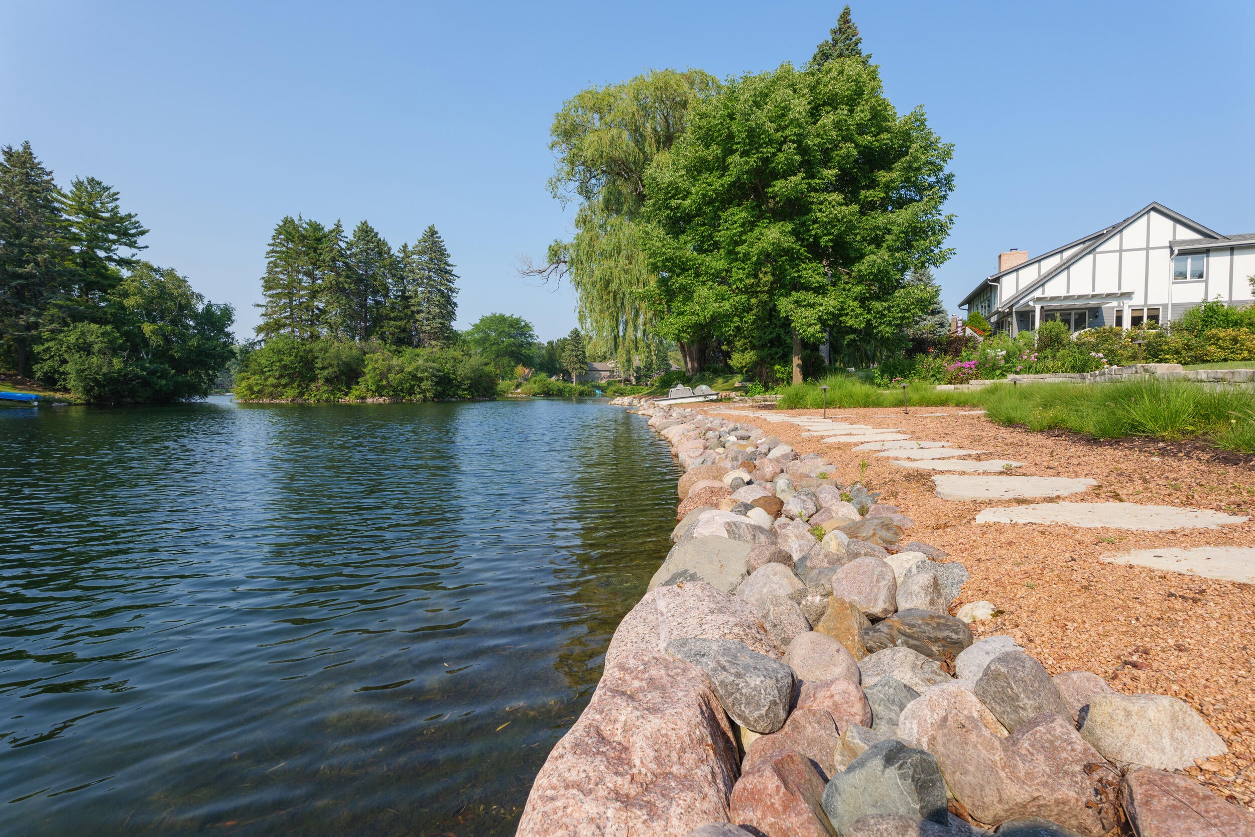 Mount Pleasant, Wisconsin, 53405, United States, 4 Bedrooms Bedrooms, ,6 BathroomsBathrooms,Residential,Active,1909907