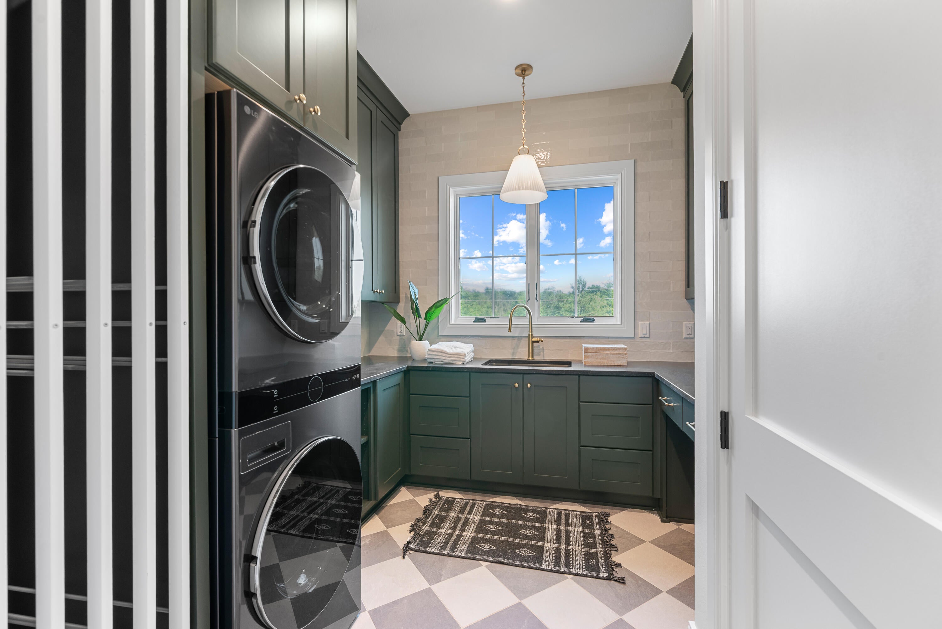 Mequon, Wisconsin, 53097, United States, 5 Bedrooms Bedrooms, ,5 BathroomsBathrooms,Residential,Active,1893229