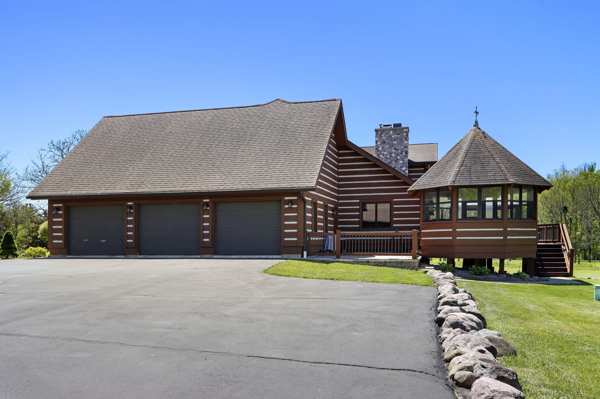 Burlington, Wisconsin, 53105, United States, 5 Bedrooms Bedrooms, ,5 BathroomsBathrooms,Residential,Active,2052088