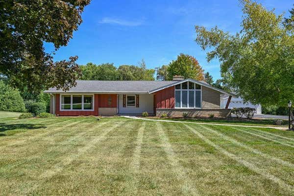 11722 N SOLAR AVE, MEQUON, WI 53097 - Image 1