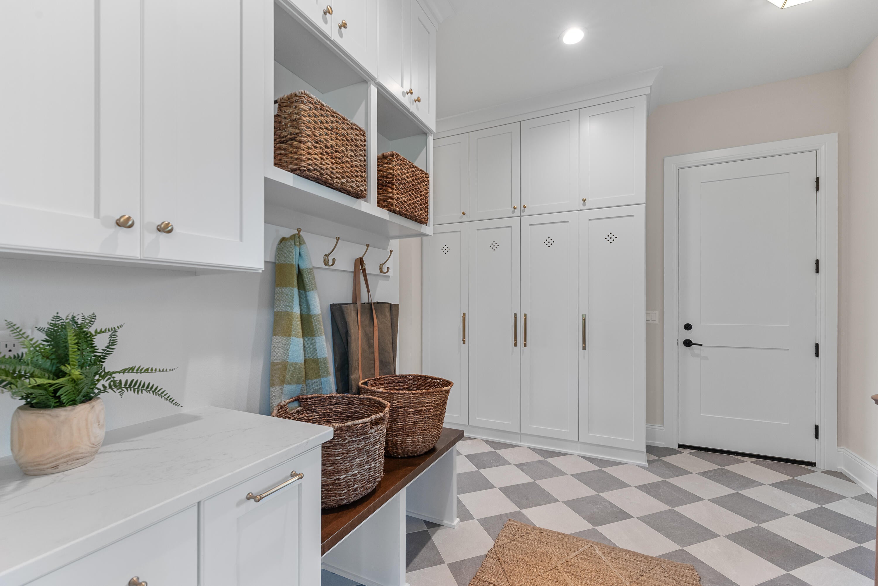 Mequon, Wisconsin, 53097, United States, 5 Bedrooms Bedrooms, ,5 BathroomsBathrooms,Residential,Active,1893229