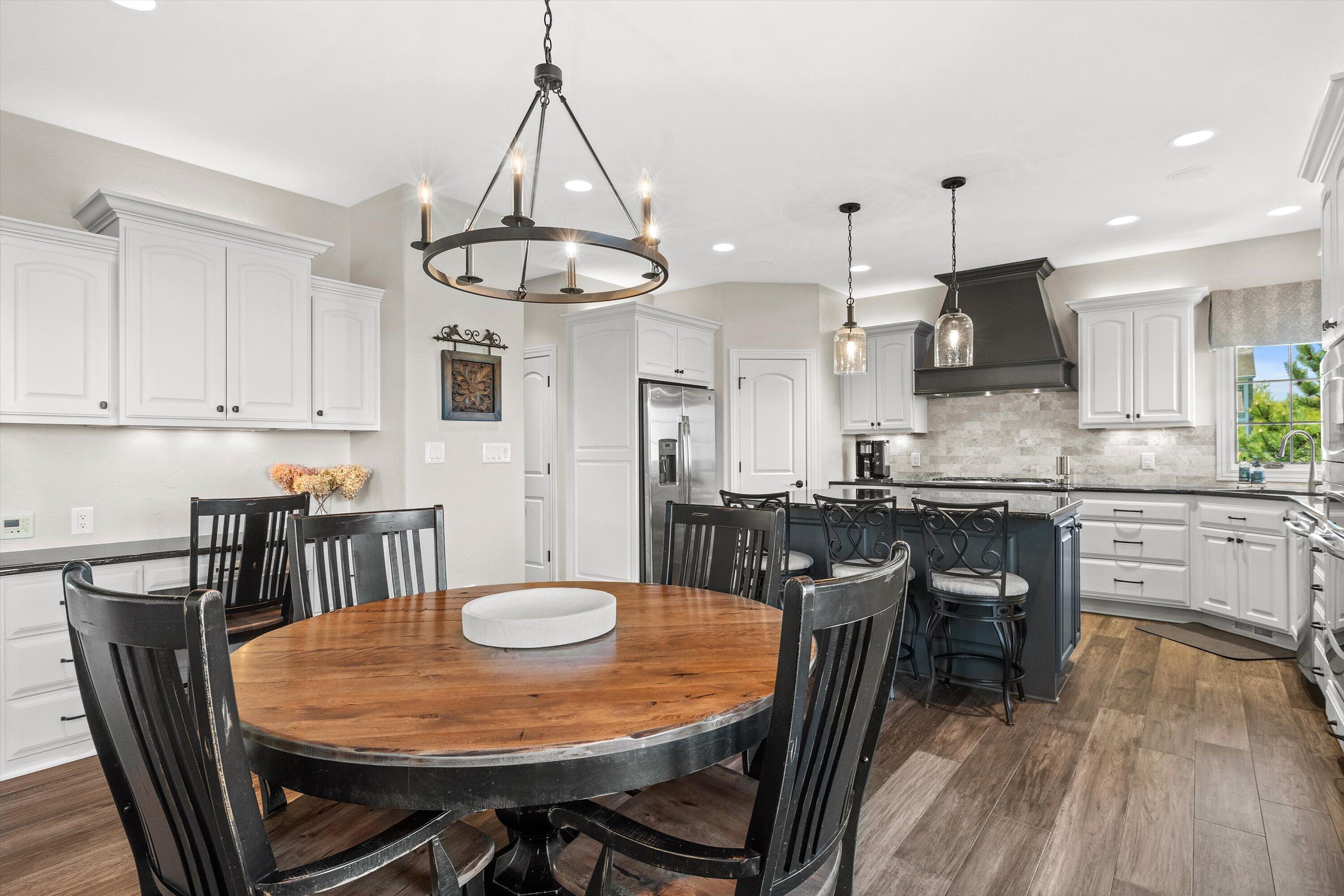 New Berlin, Wisconsin, 53151, United States, 5 Bedrooms Bedrooms, ,5 BathroomsBathrooms,Residential,Pending,2045553