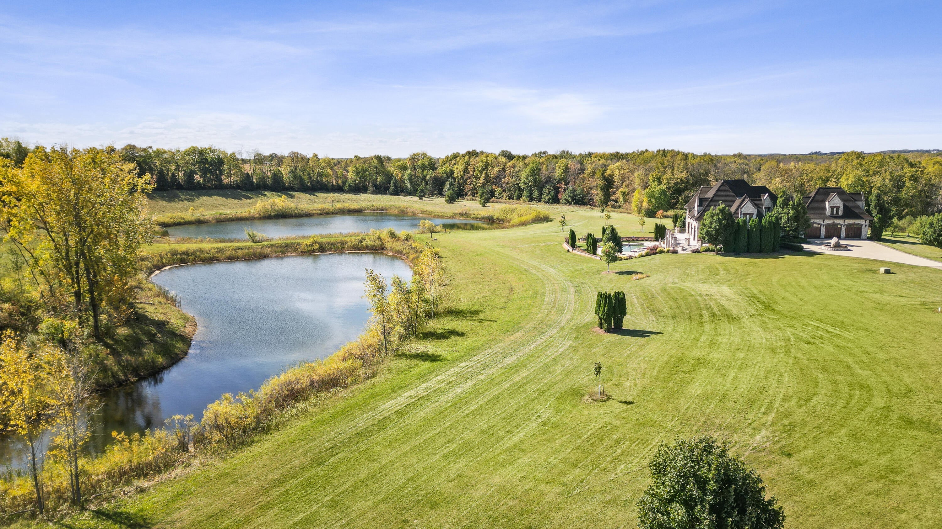 Watertown, Wisconsin, 53098, United States, ,5 BathroomsBathrooms,Residential,Active,1808170