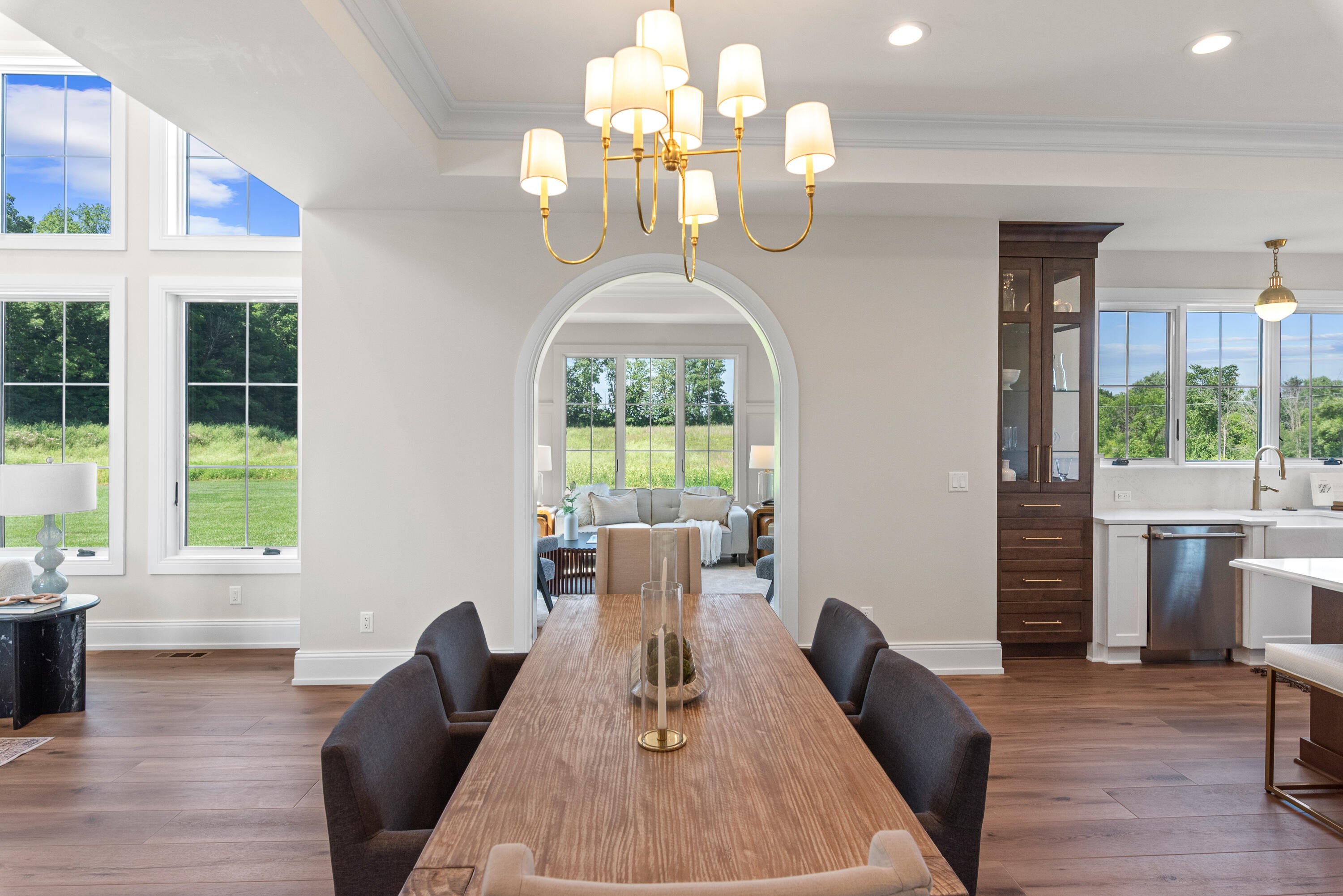 Mequon, Wisconsin, 53097, United States, 5 Bedrooms Bedrooms, ,5 BathroomsBathrooms,Residential,Active,1893229