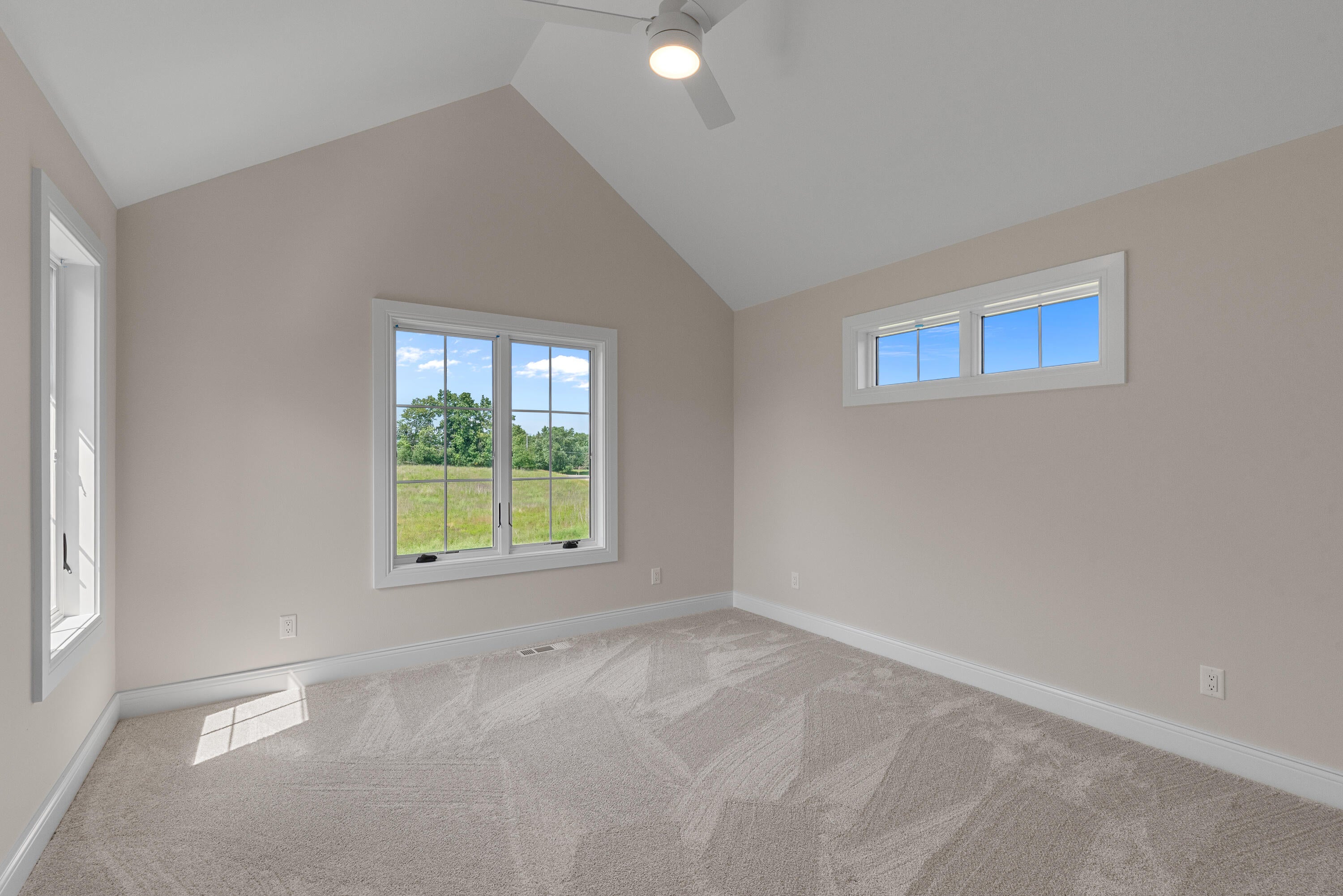 Mequon, Wisconsin, 53097, United States, 5 Bedrooms Bedrooms, ,5 BathroomsBathrooms,Residential,Active,1893229