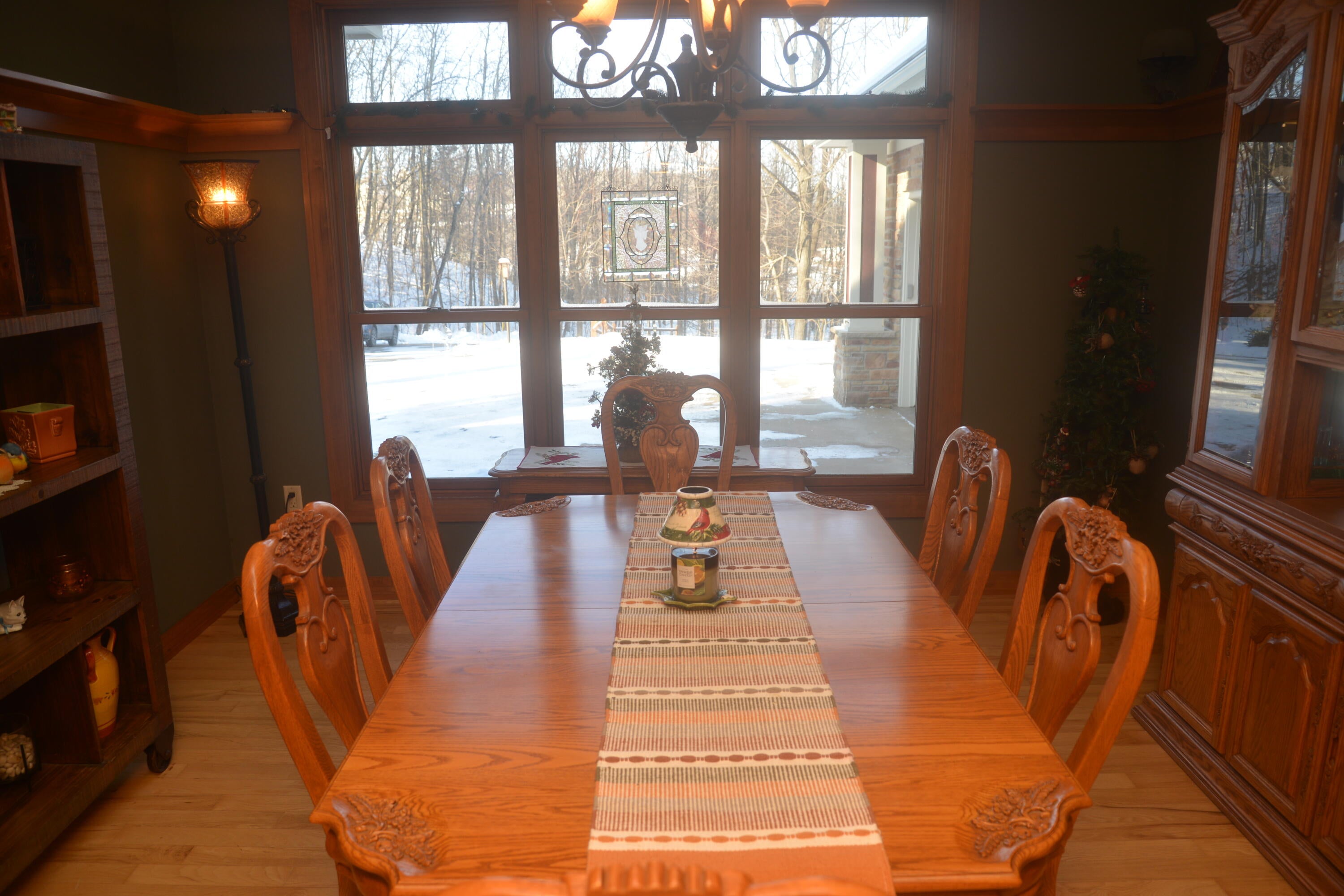 Slinger, Wisconsin, 53086, United States, 5 Bedrooms Bedrooms, ,4 BathroomsBathrooms,Residential,Active,2011435
