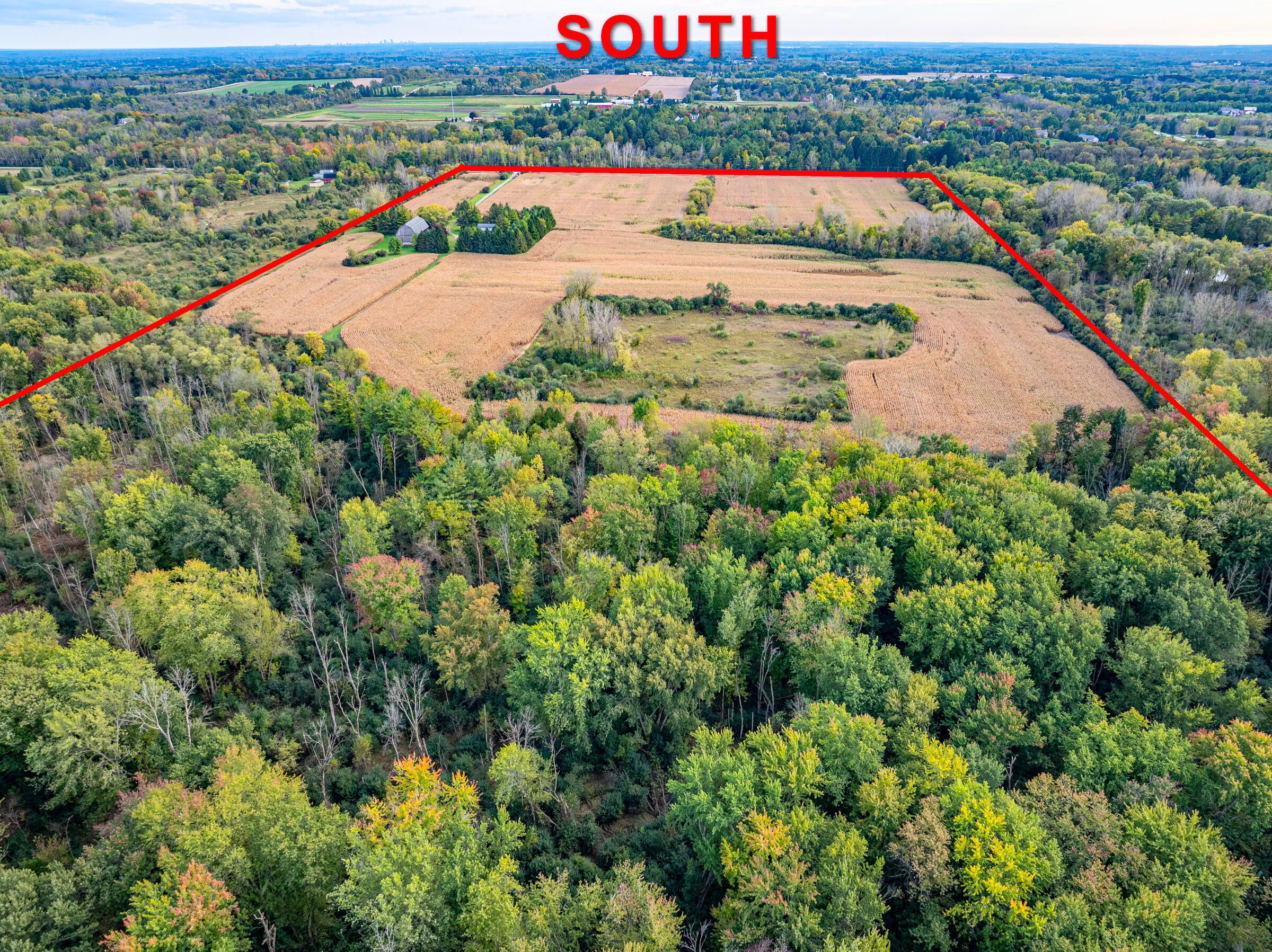 Cedarburg, Wisconsin, 53012, United States, 4 Bedrooms Bedrooms, ,2 BathroomsBathrooms,Residential,Active,1992264