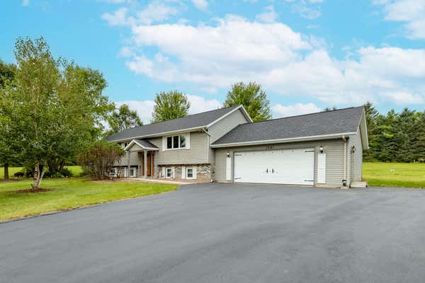 1351 GEIGER CT, CEDARBURG, WI 53012, photo 2 of 46