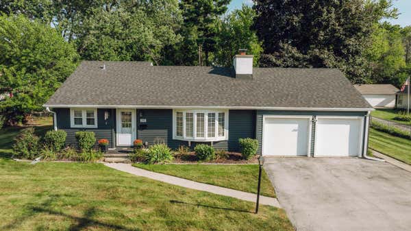 346 PROSPECT AVE, PEWAUKEE, WI 53072 - Image 1