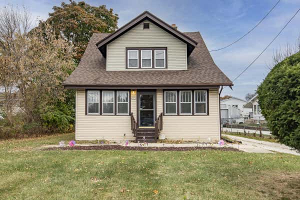 8421 N GRANVILLE RD, MILWAUKEE, WI 53224 - Image 1