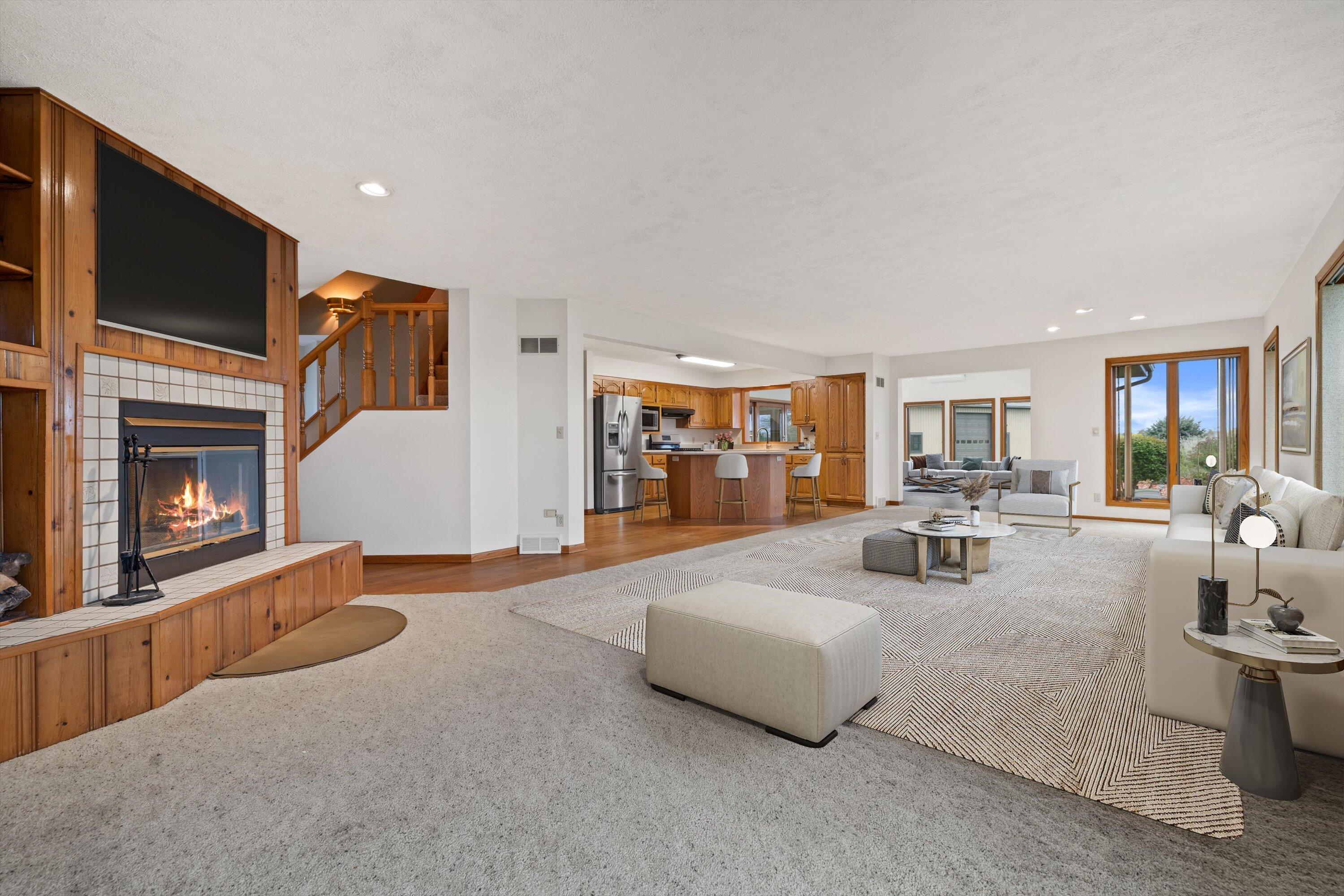 East Troy, Wisconsin, 53120, United States, 4 Bedrooms Bedrooms, ,3 BathroomsBathrooms,Residential,Active,1969679