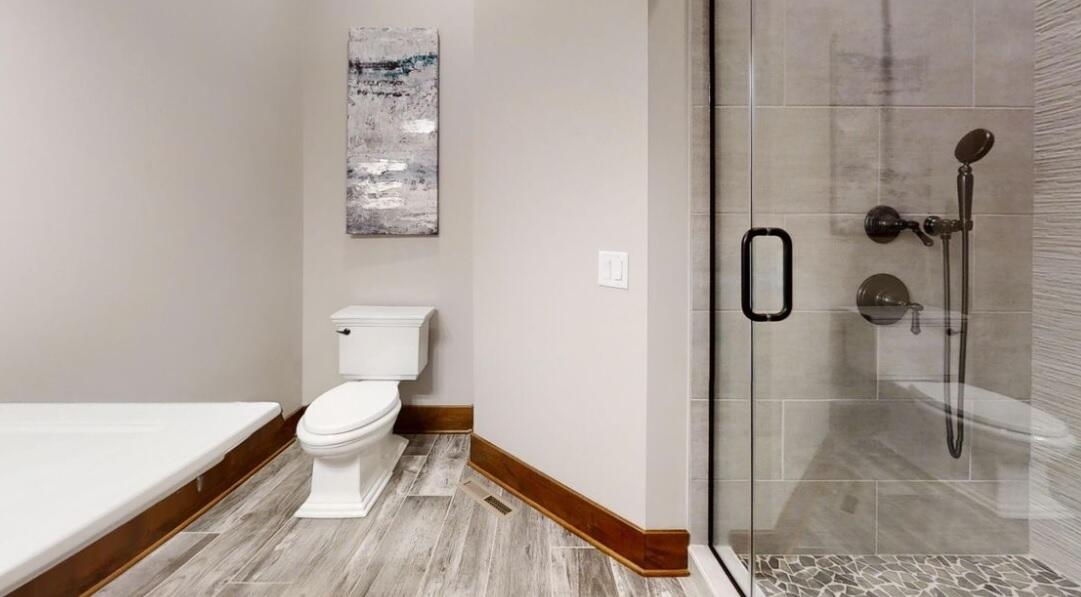 Bristol, Wisconsin, 53104, United States, 4 Bedrooms Bedrooms, ,5 BathroomsBathrooms,Residential,Active,1936625