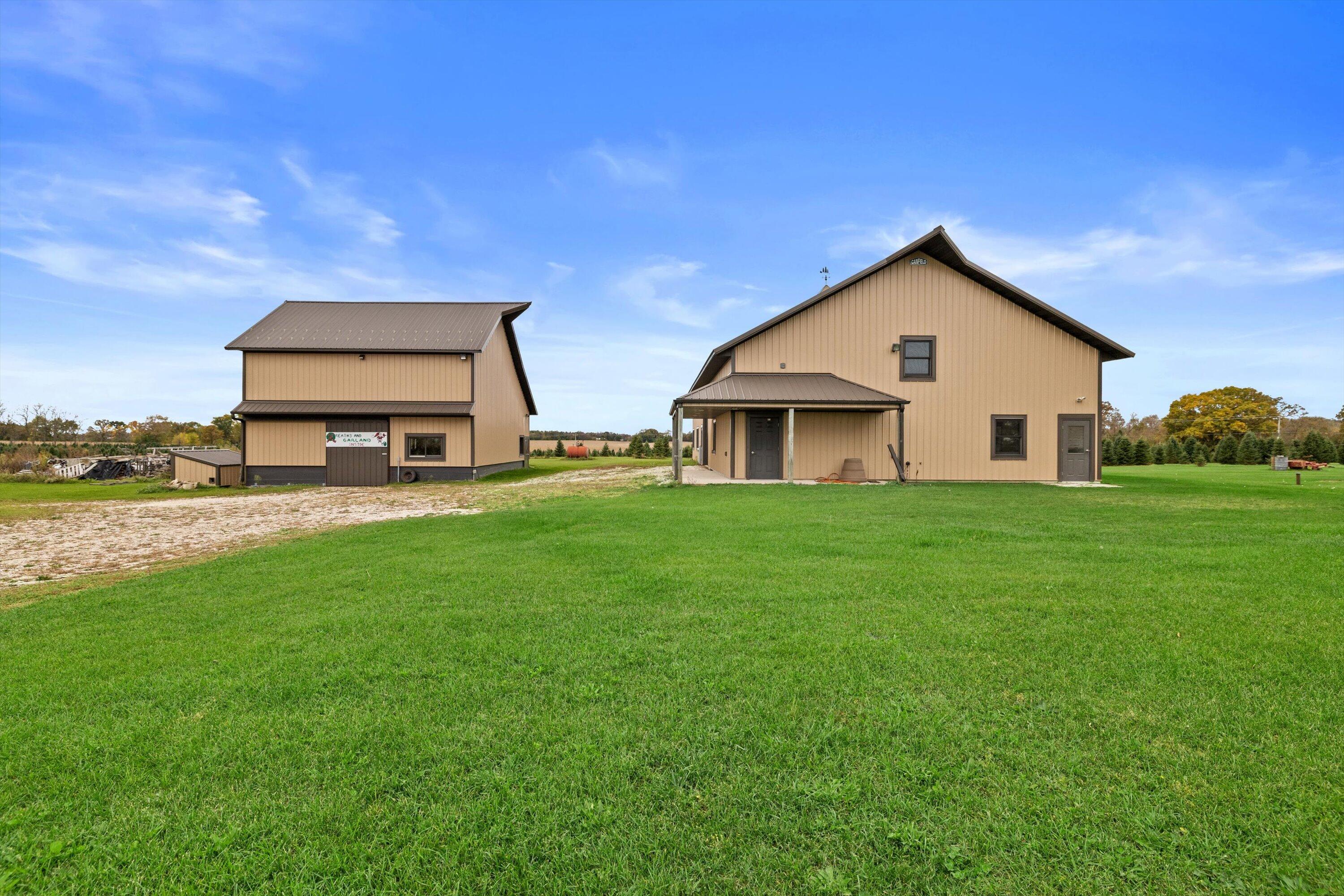 East Troy, Wisconsin, 53120, United States, 4 Bedrooms Bedrooms, ,3 BathroomsBathrooms,Residential,Active,1969679