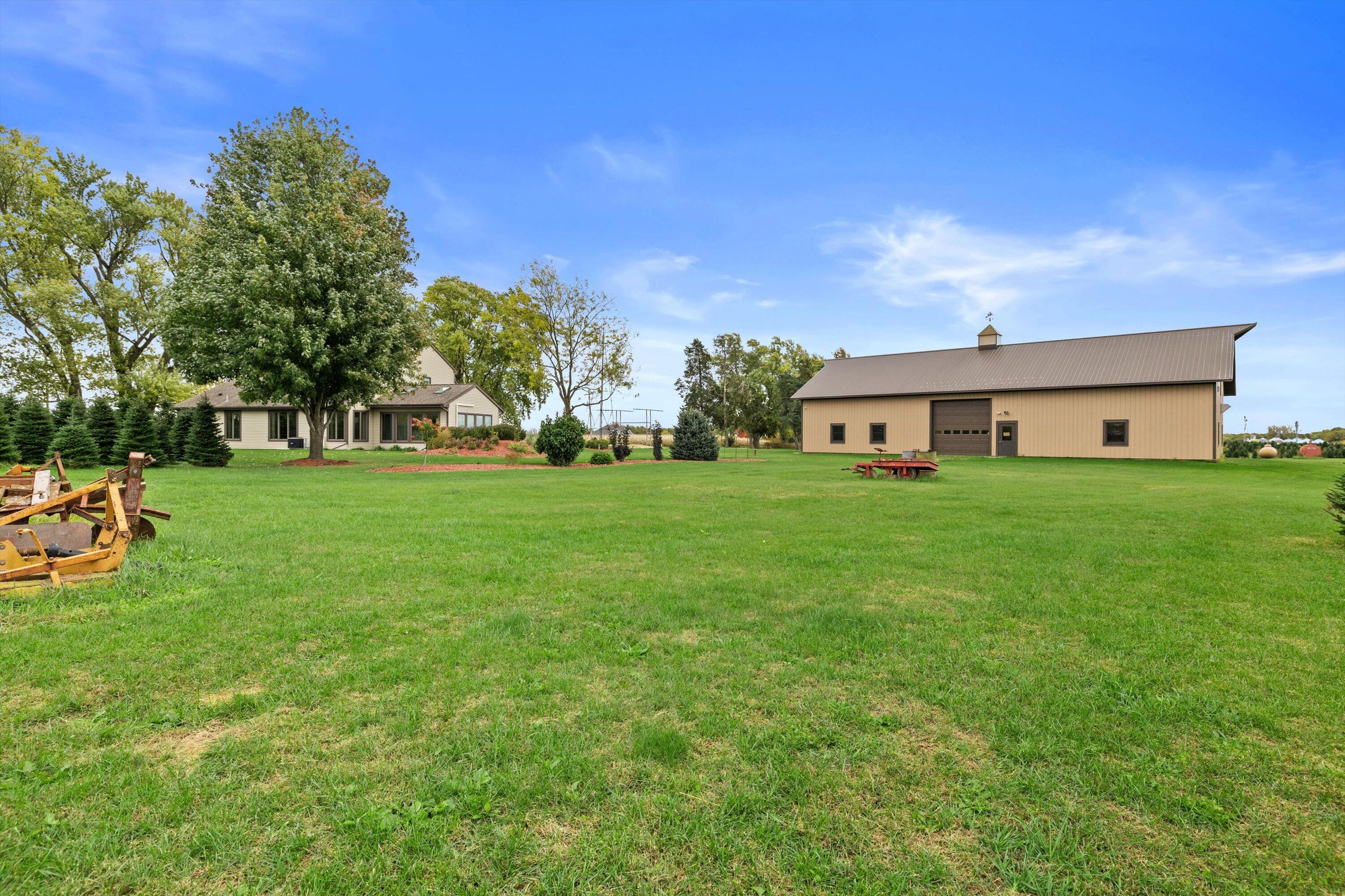 East Troy, Wisconsin, 53120, United States, 4 Bedrooms Bedrooms, ,3 BathroomsBathrooms,Residential,Active,1969679