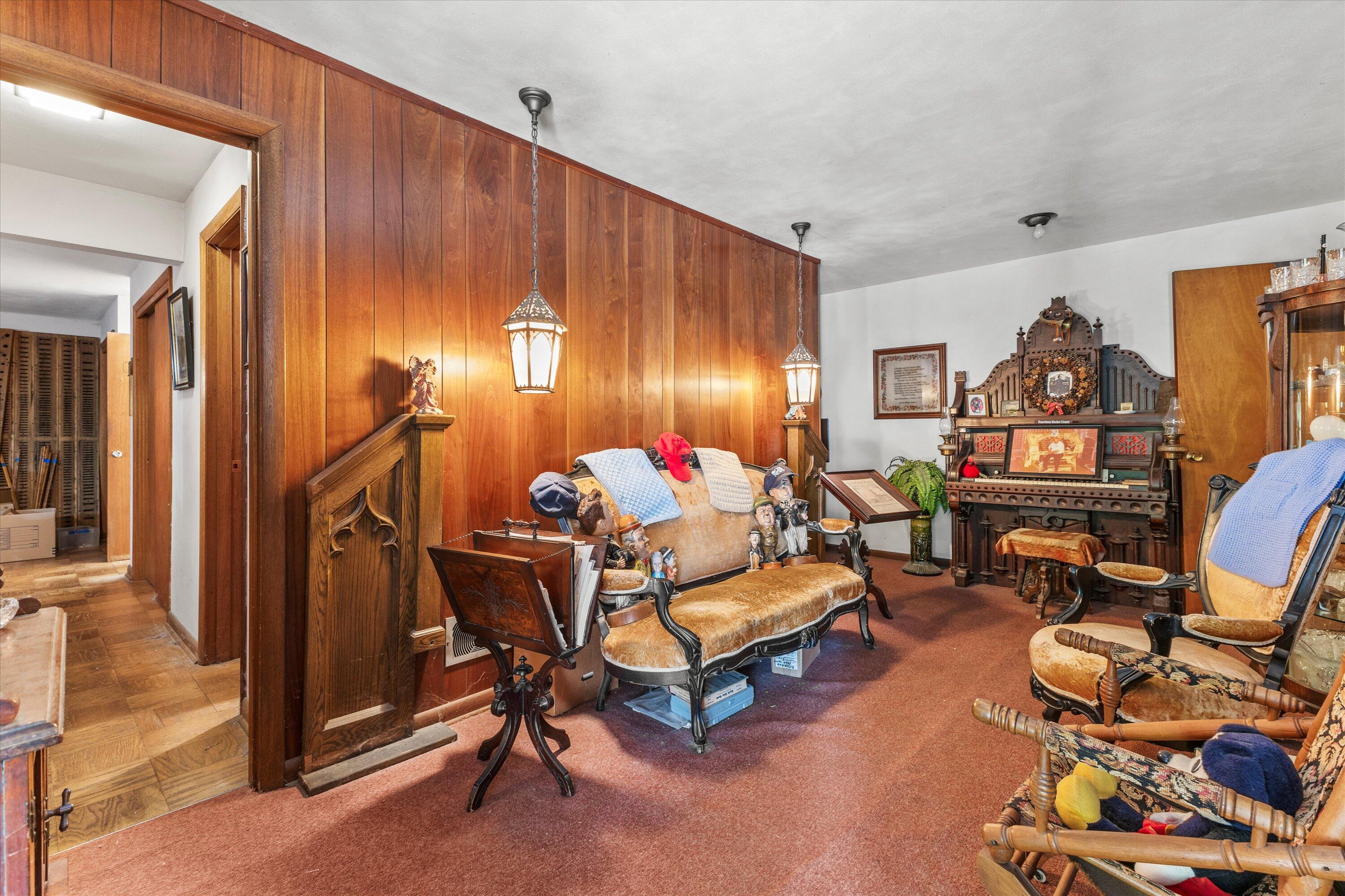 Racine, Wisconsin, 53402, United States, 3 Bedrooms Bedrooms, ,2 BathroomsBathrooms,Residential,Active,1985849