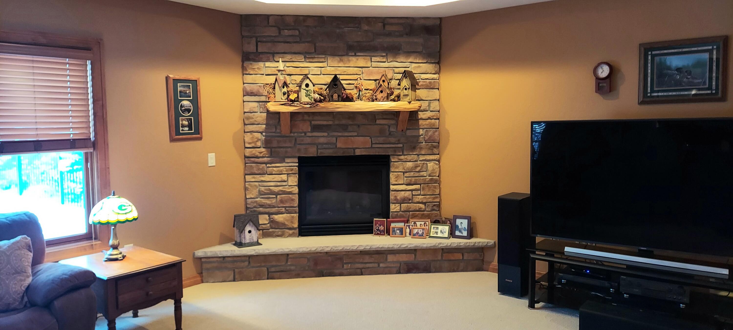 Slinger, Wisconsin, 53086, United States, 5 Bedrooms Bedrooms, ,4 BathroomsBathrooms,Residential,Active,2011435