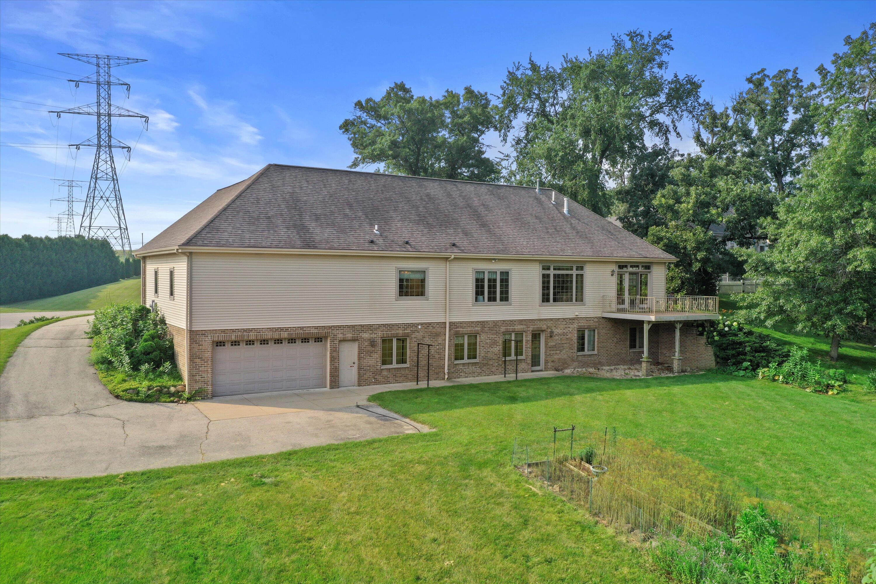 Big Bend, Wisconsin, 53103, United States, 4 Bedrooms Bedrooms, ,3 BathroomsBathrooms,Residential,Active,1909666